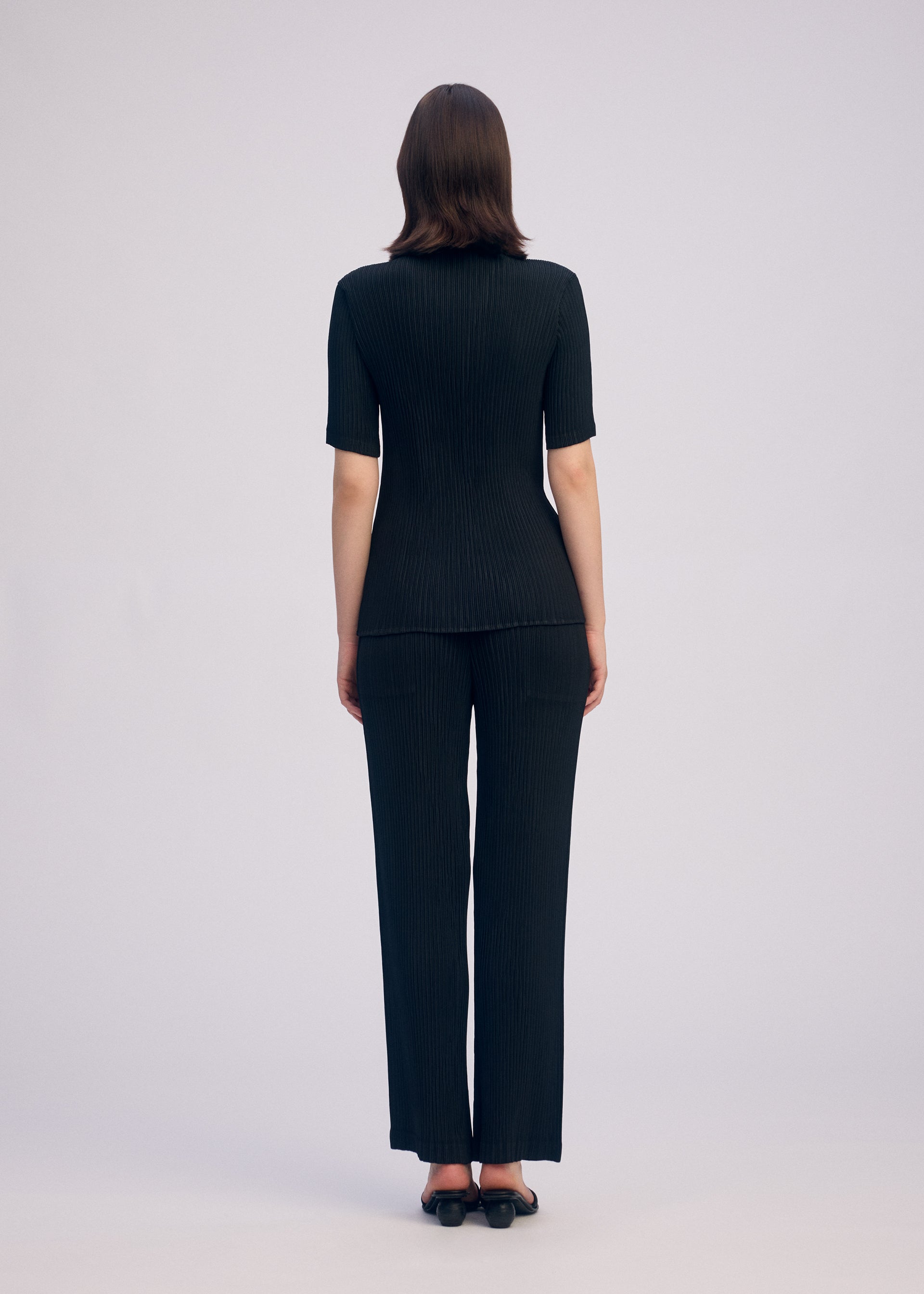 HATCHING PLEATS – isseymiyake.com