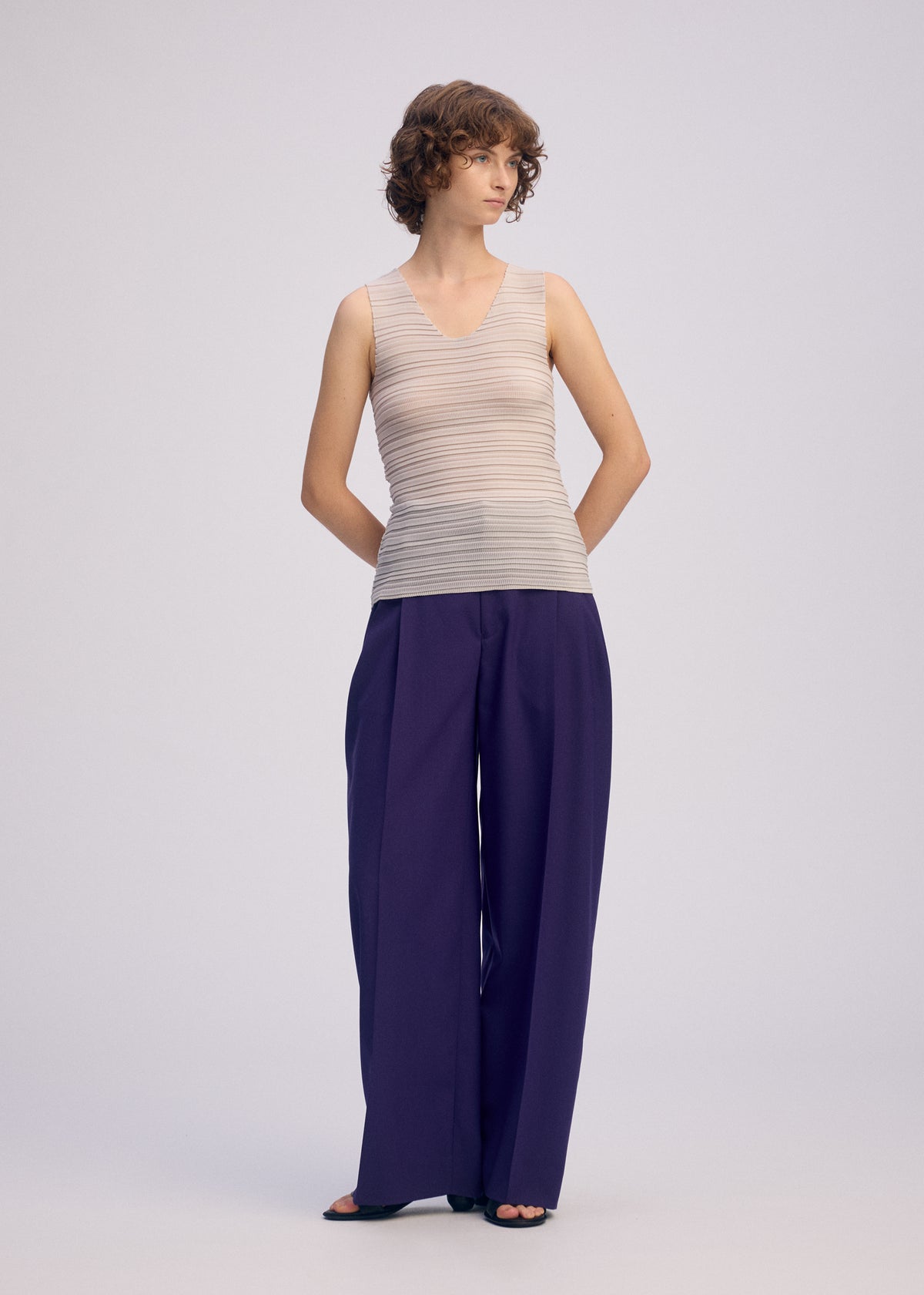 JIGGLY PLEATS、ウィメンズ_トップス_トップ、着用画像2