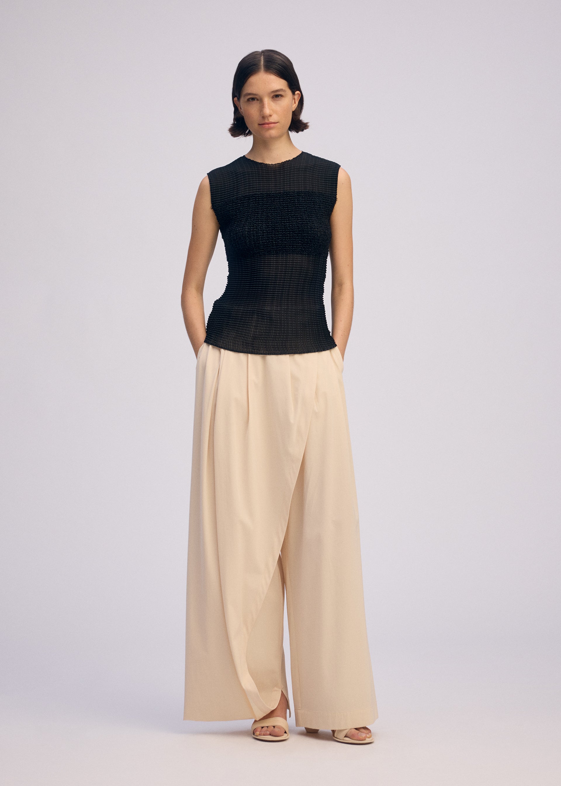 ISSEY MIYAKE シフォンブラウス Sheer Pleated Top Issey Miyake Chiffon Twist 1 Pleated high-neck Sheer Top
