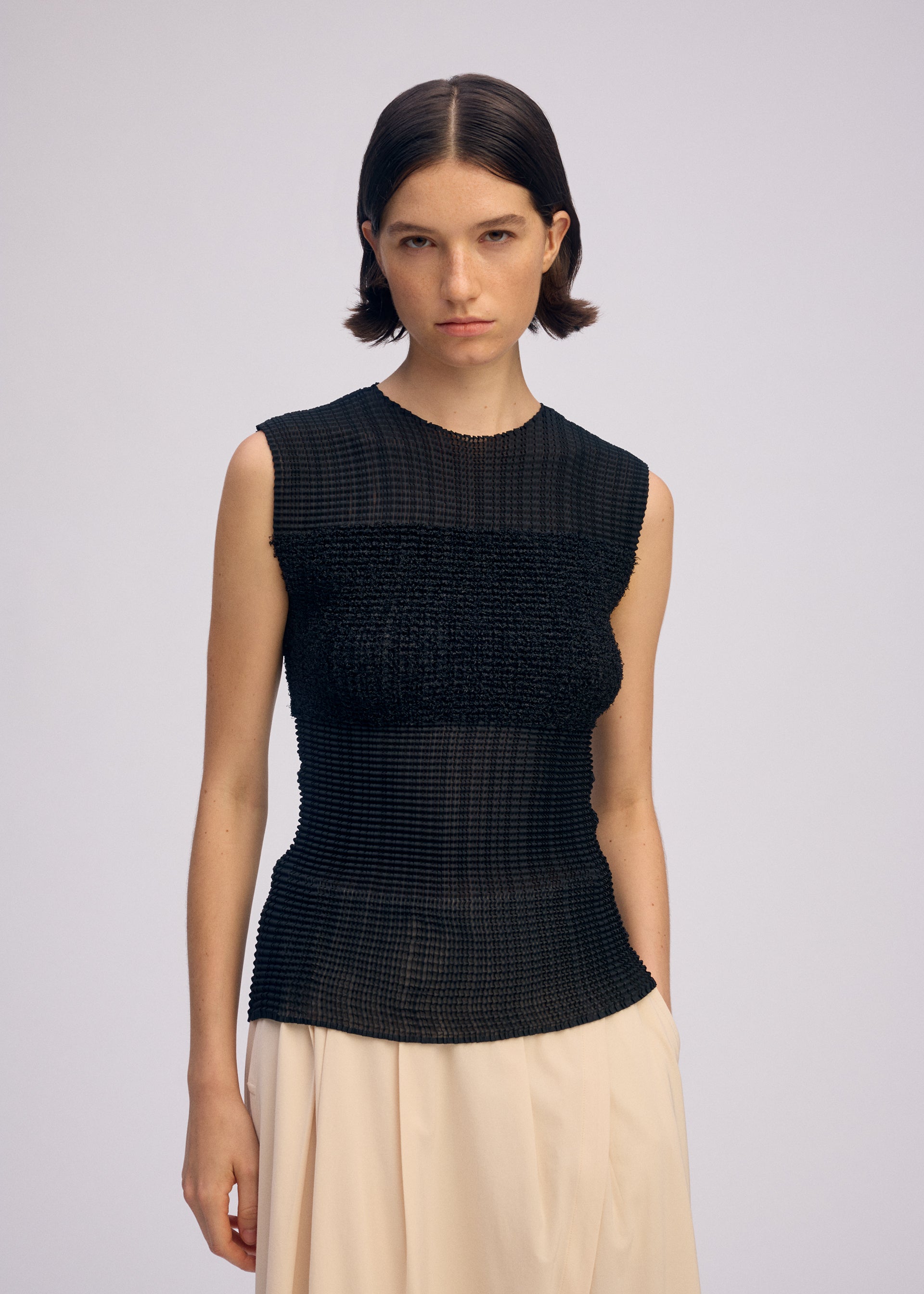 SHEER FUZZY PLEATS – isseymiyake.com