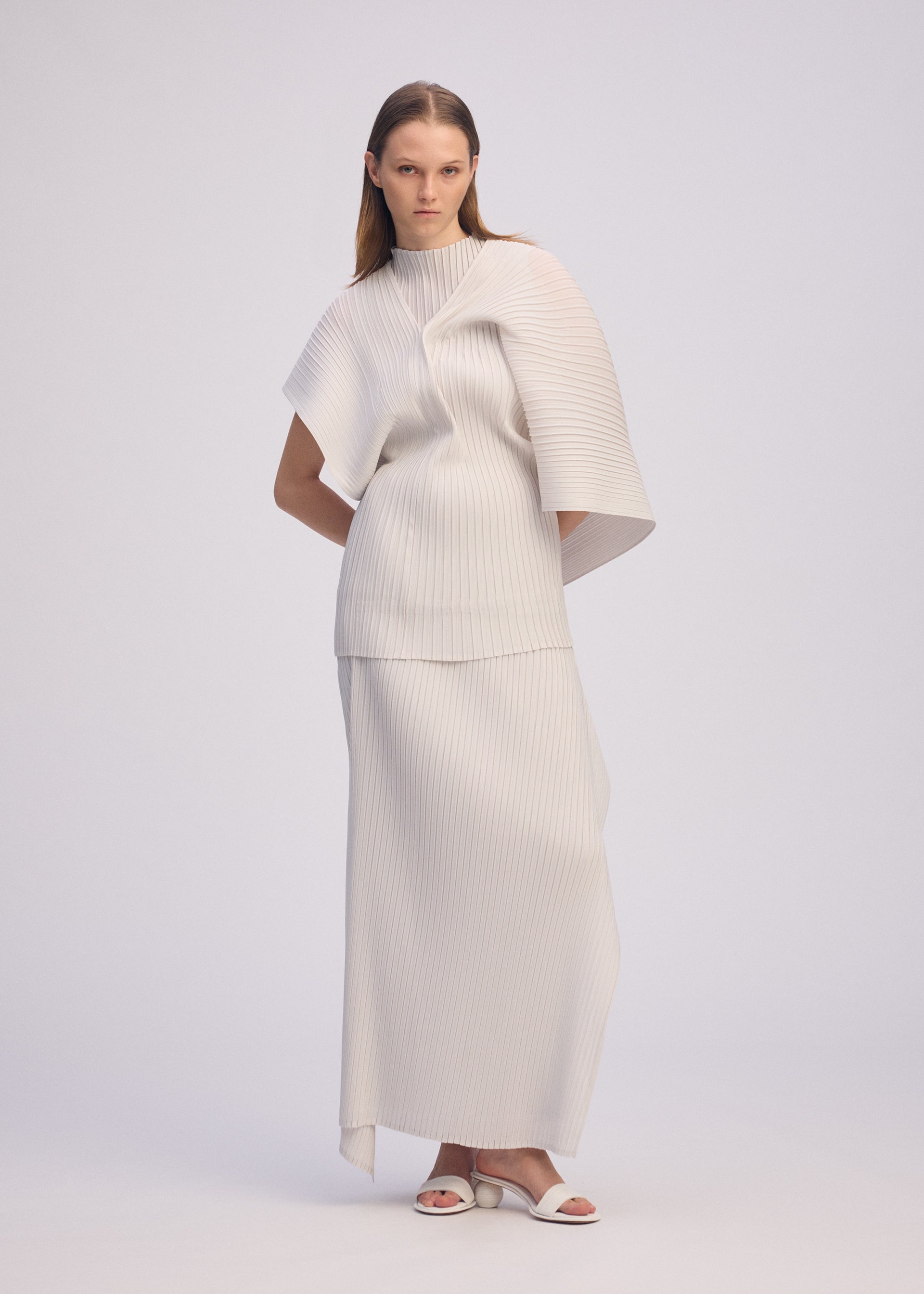 PLEATED ON PLEATS、ウィメンズ_トップス_トップ、着用画像2
