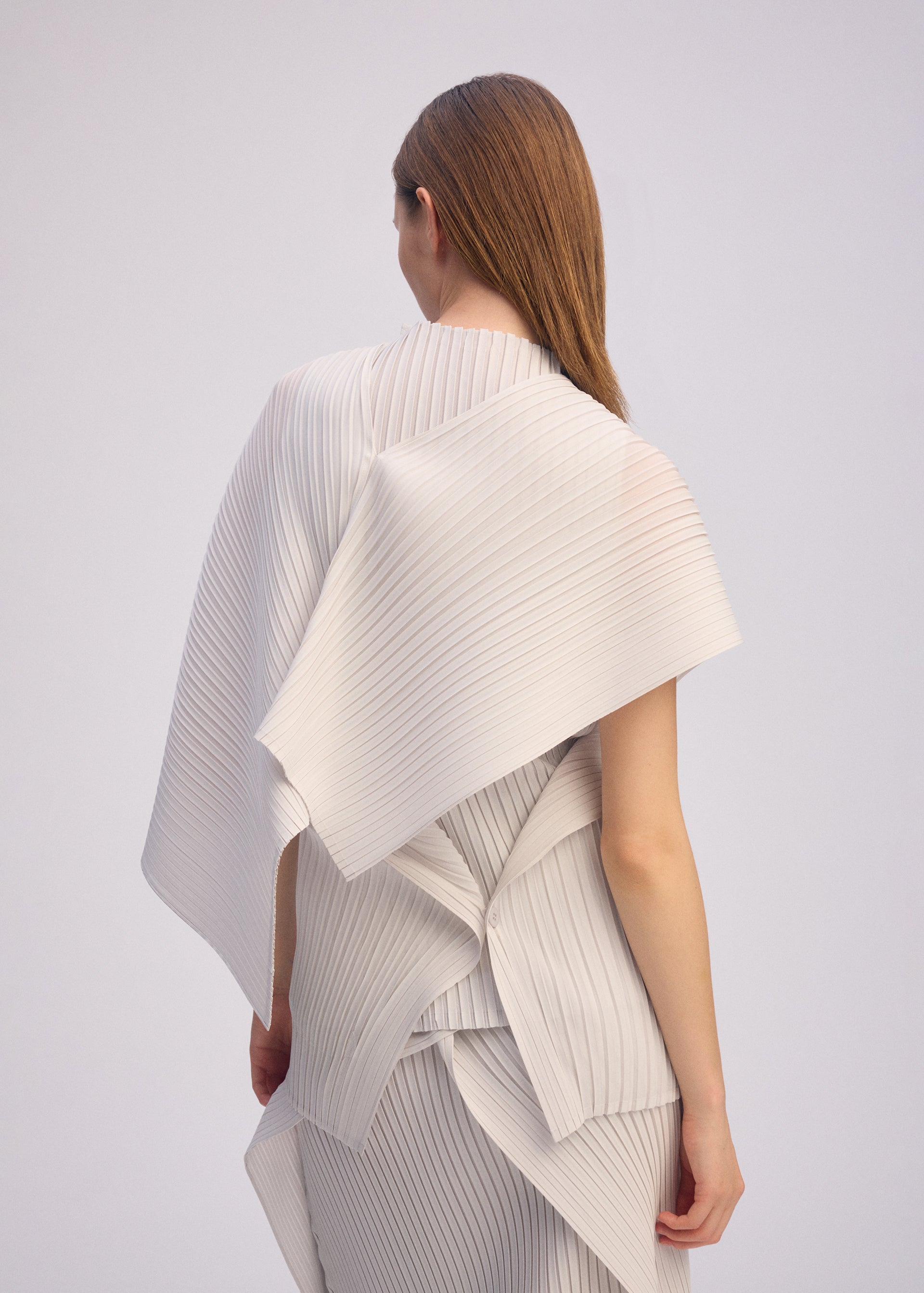 PLEATED ON PLEATS – isseymiyake.com