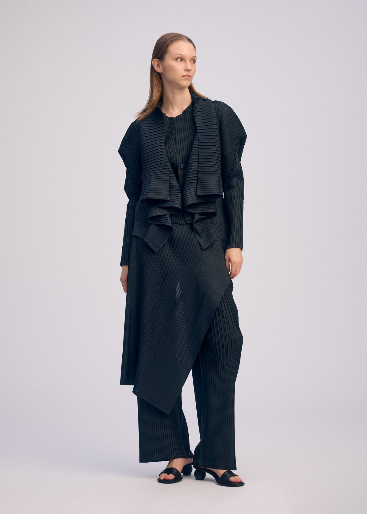 PLEATED ON PLEATS、ウィメンズ_トップス_カーディガン、着用画像2