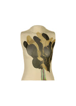GESTURAL FLOWERS AP