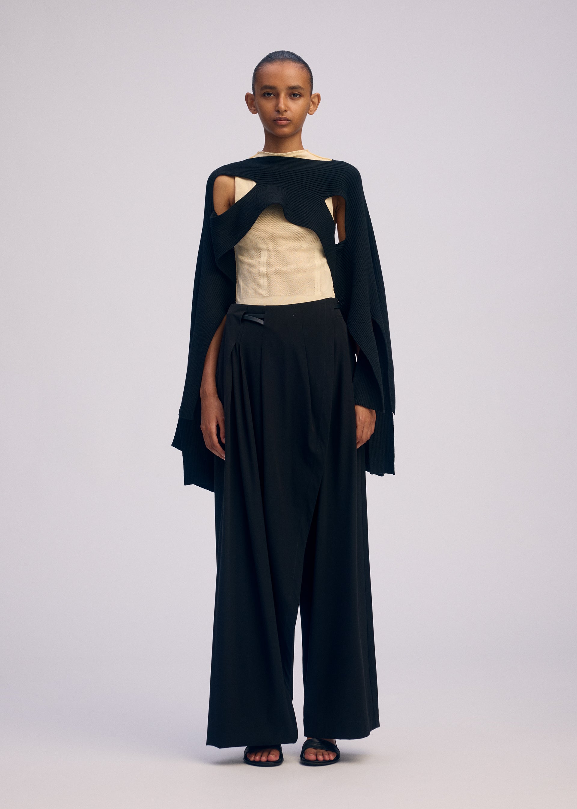 ウィメンズ／トップス – Page 3 – isseymiyake.com