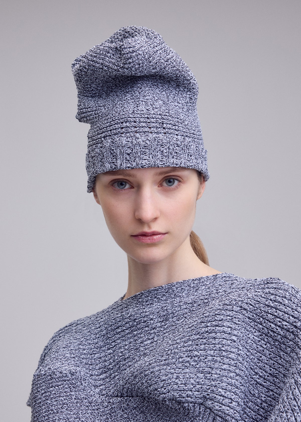 FOUND STONE BEANIE、ウィメンズ_ニット、着用画像1