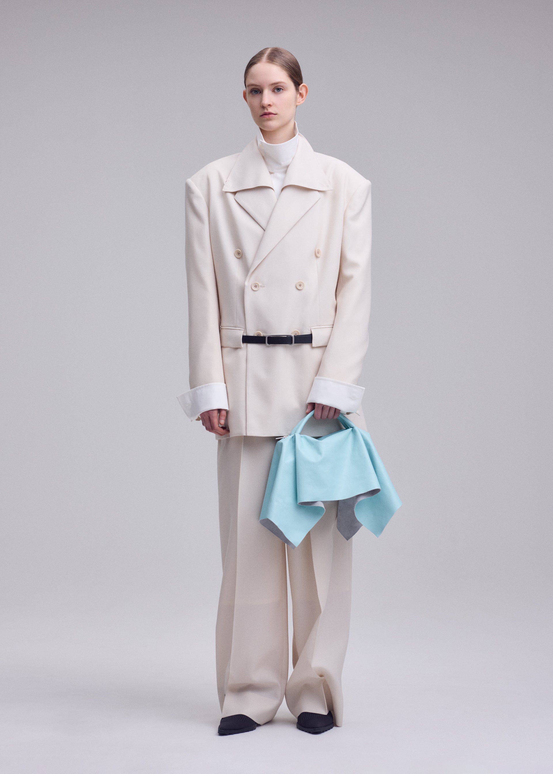 SQUARE BAG(LEATHER) – isseymiyake.com