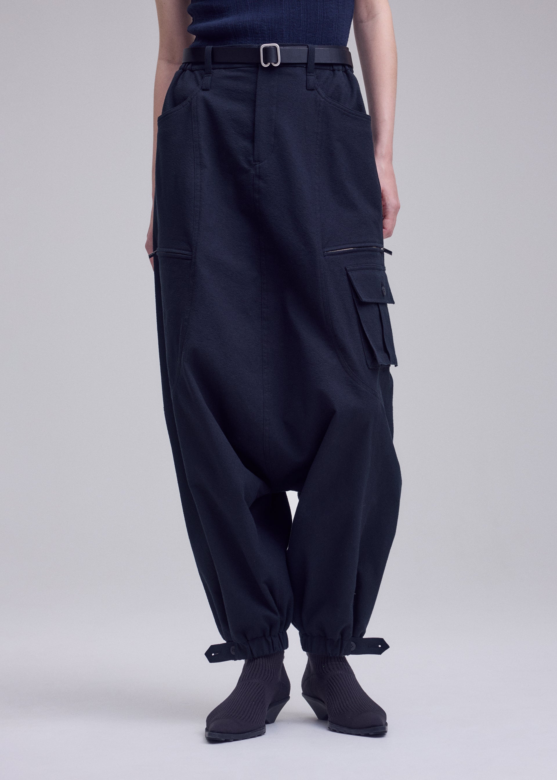 GRAINY PANTS – isseymiyake.com