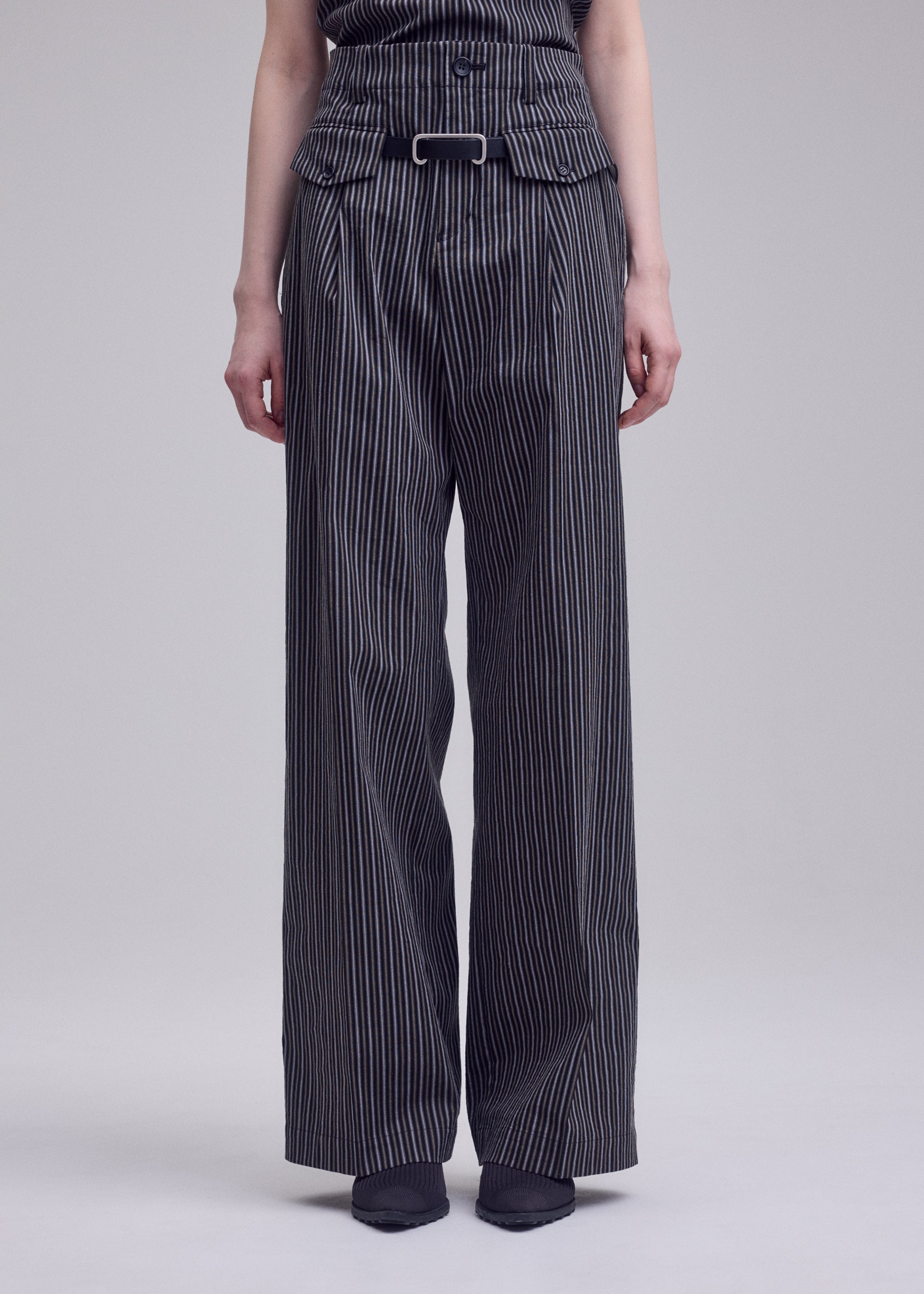ALLOW(STRIPE)、ウィメンズ_パンツ、着用画像3