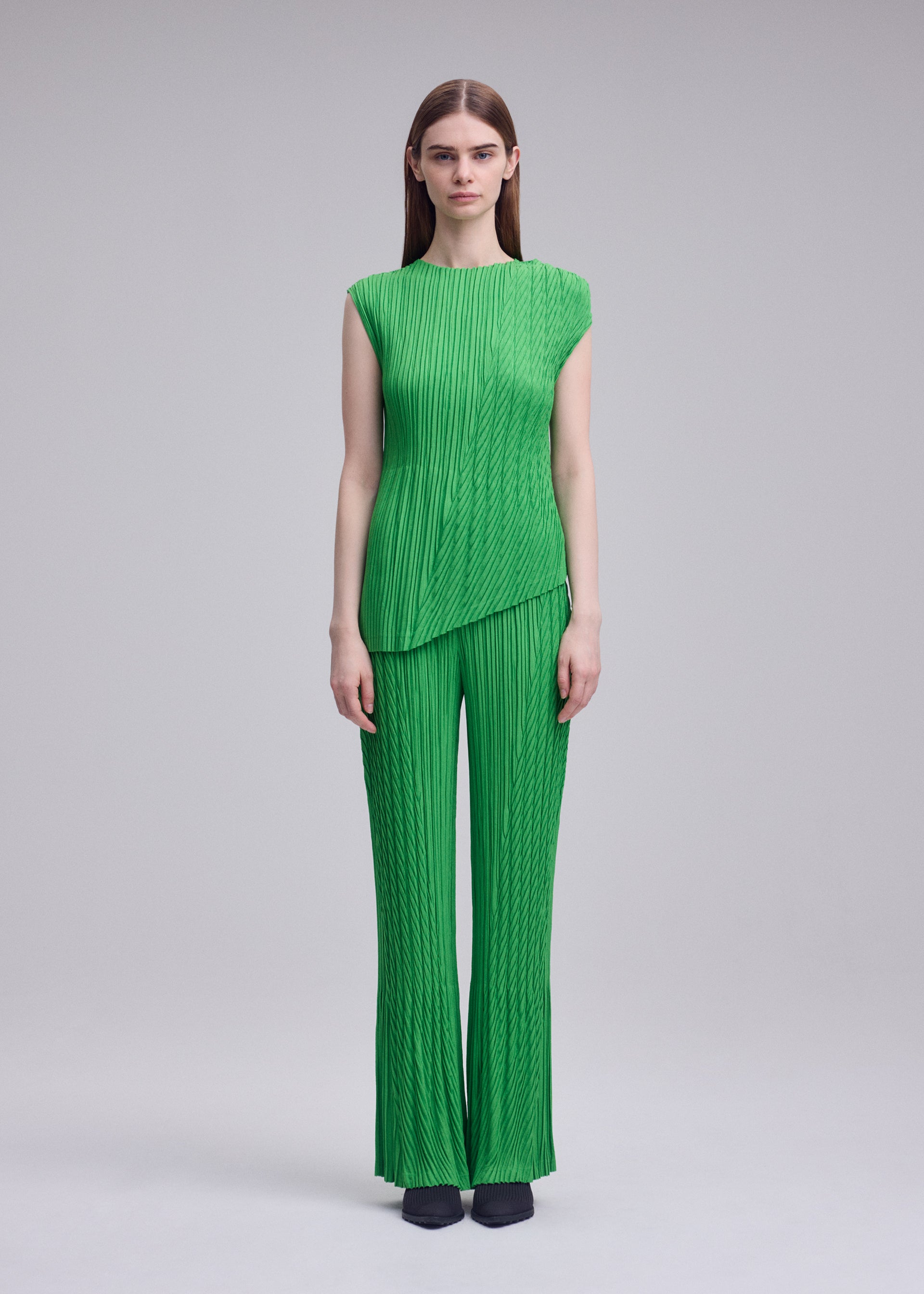 UNFURLING PLEATS – isseymiyake.com