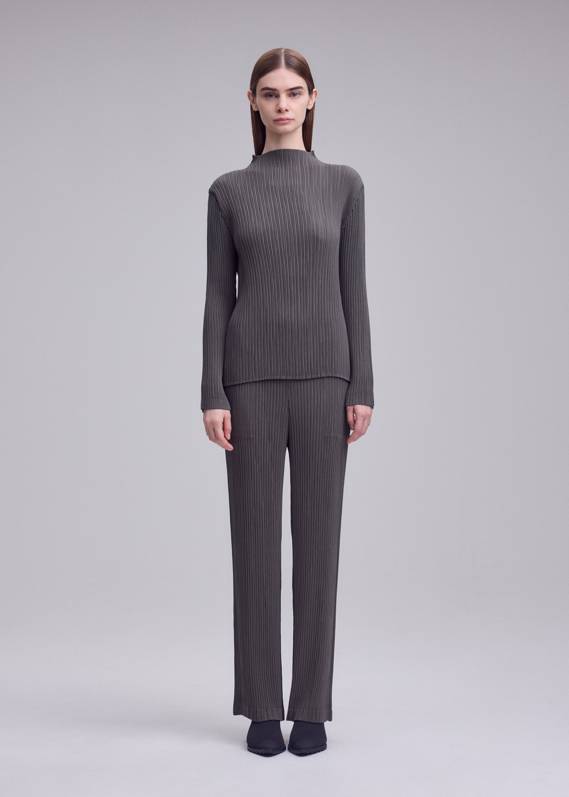 HATCHING PLEATS – isseymiyake.com