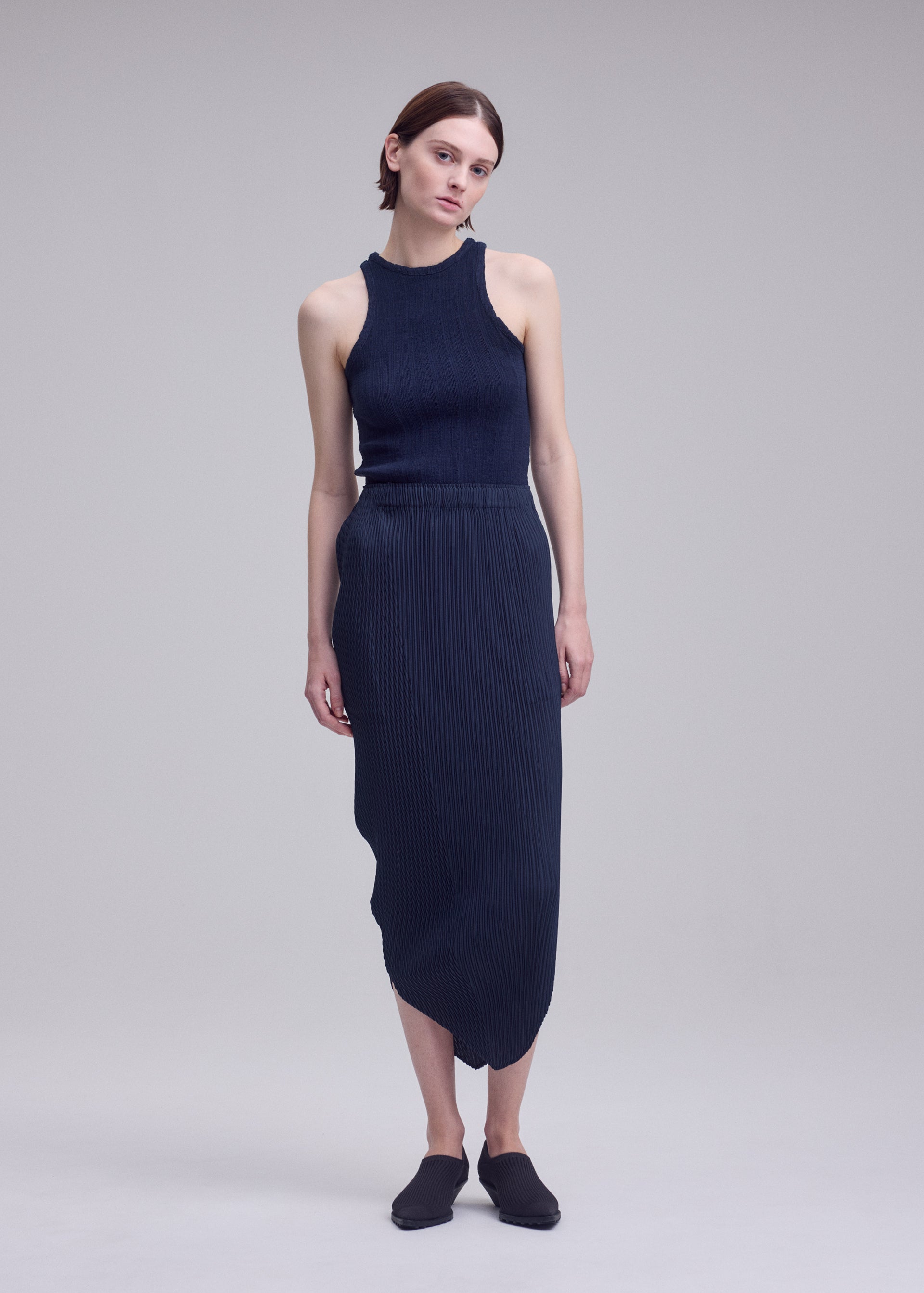 LEAF PLEATS – isseymiyake.com