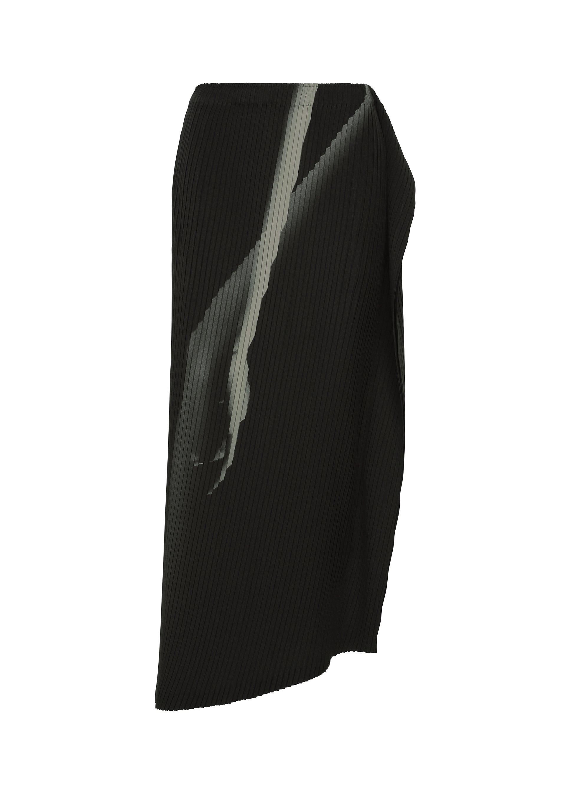 HANDS OF LOVER PLEATS – isseymiyake.com