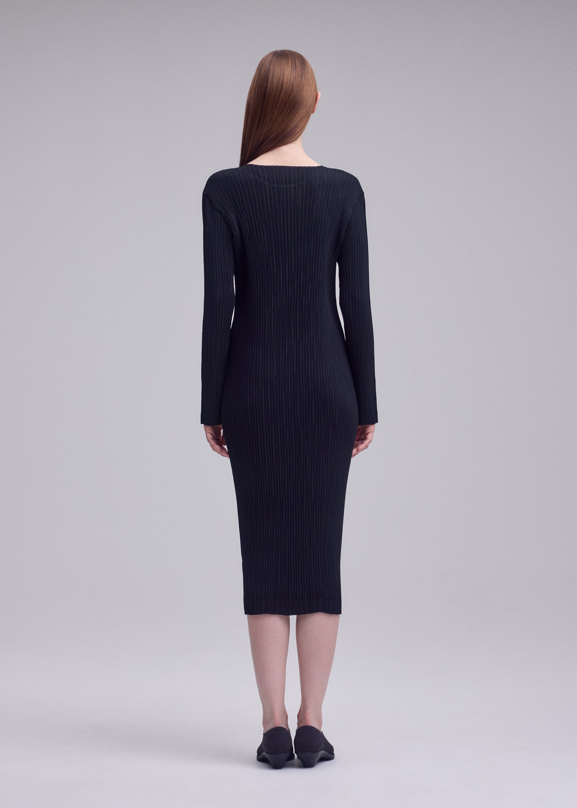 HATCHING PLEATS – isseymiyake.com