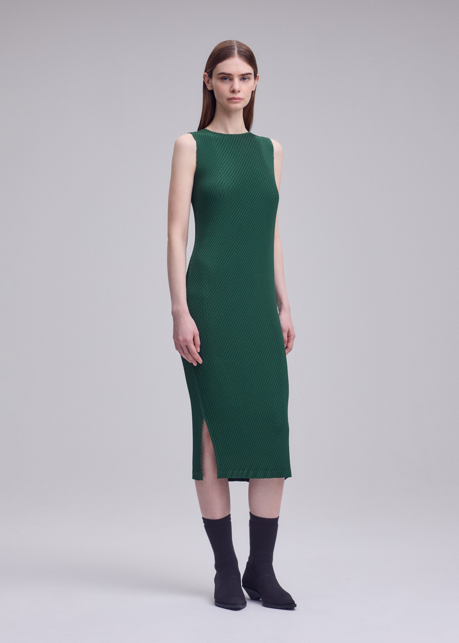 RHOMBUS PLEATS – isseymiyake.com