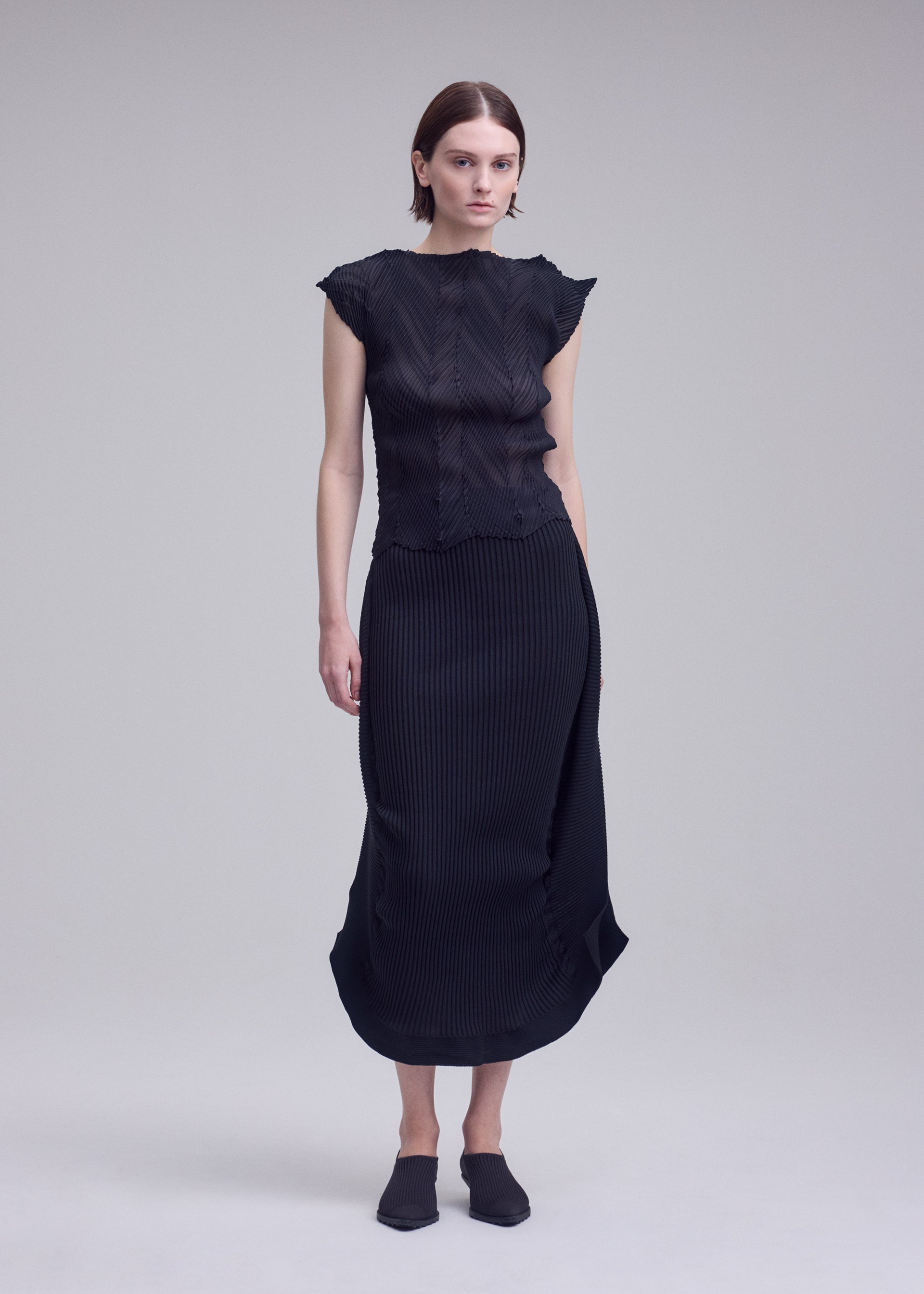 ZIGZAG PLEATS – isseymiyake.com