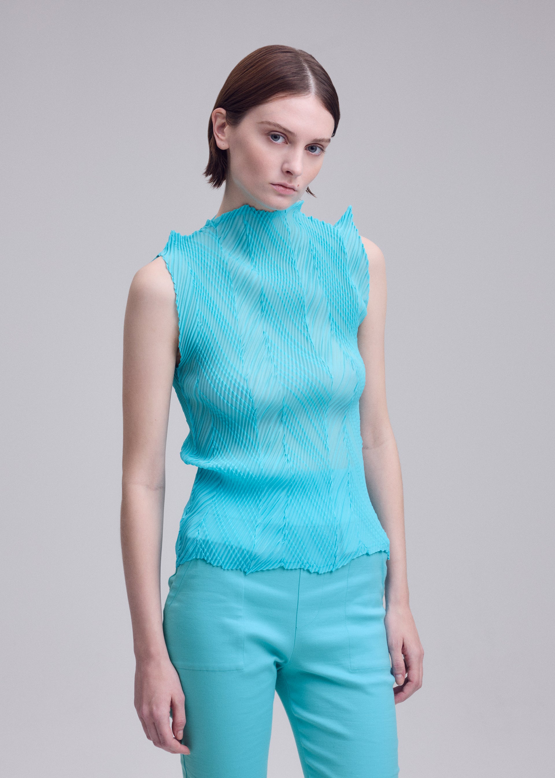 ZIGZAG PLEATS – isseymiyake.com