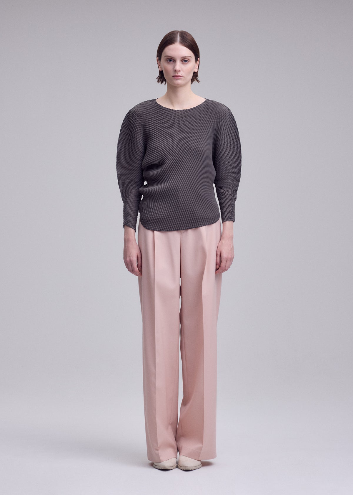 MISTY PLEATS、ウィメンズ_トップス_トップ、着用画像1