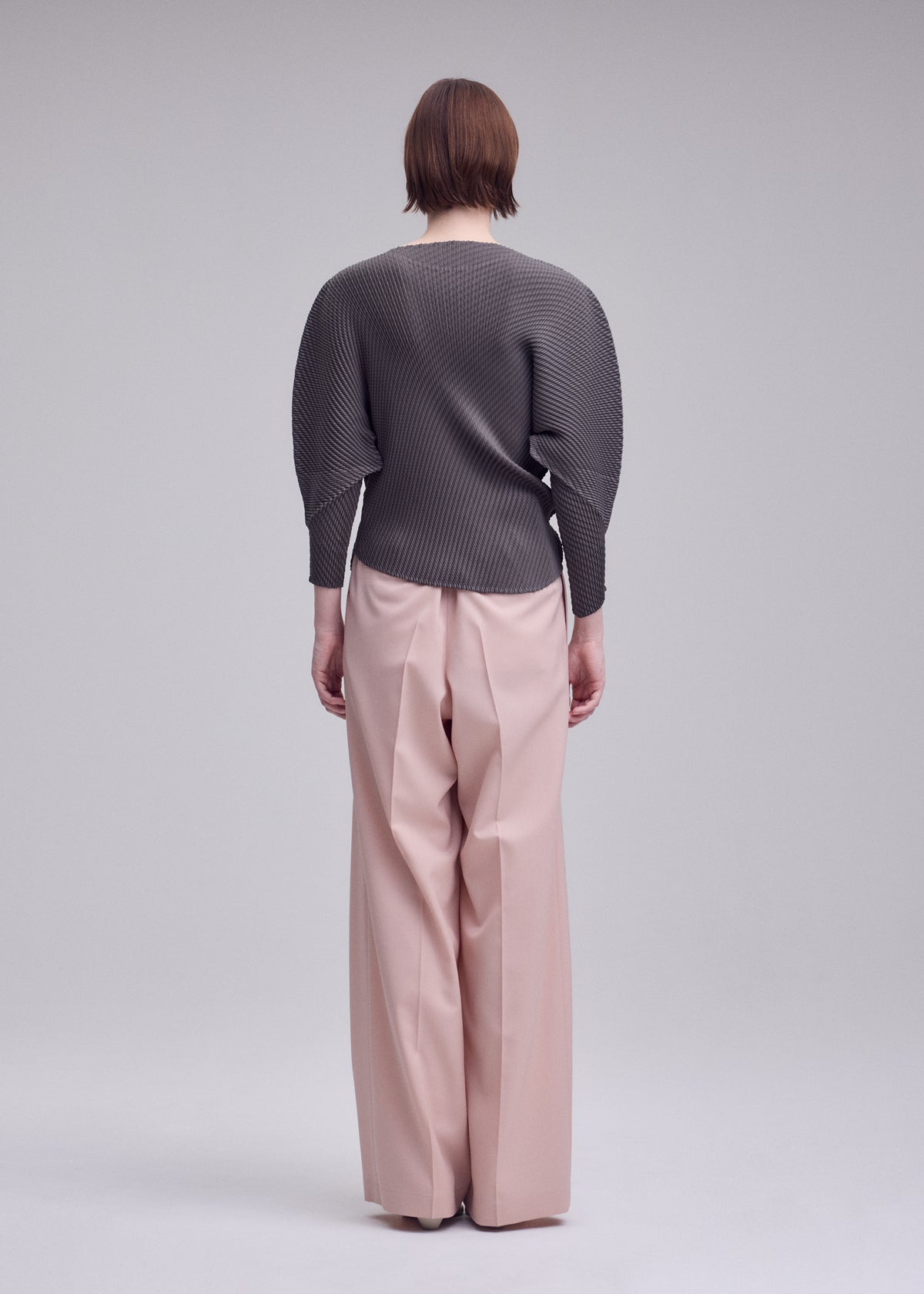 MISTY PLEATS、ウィメンズ_トップス_トップ、着用画像2