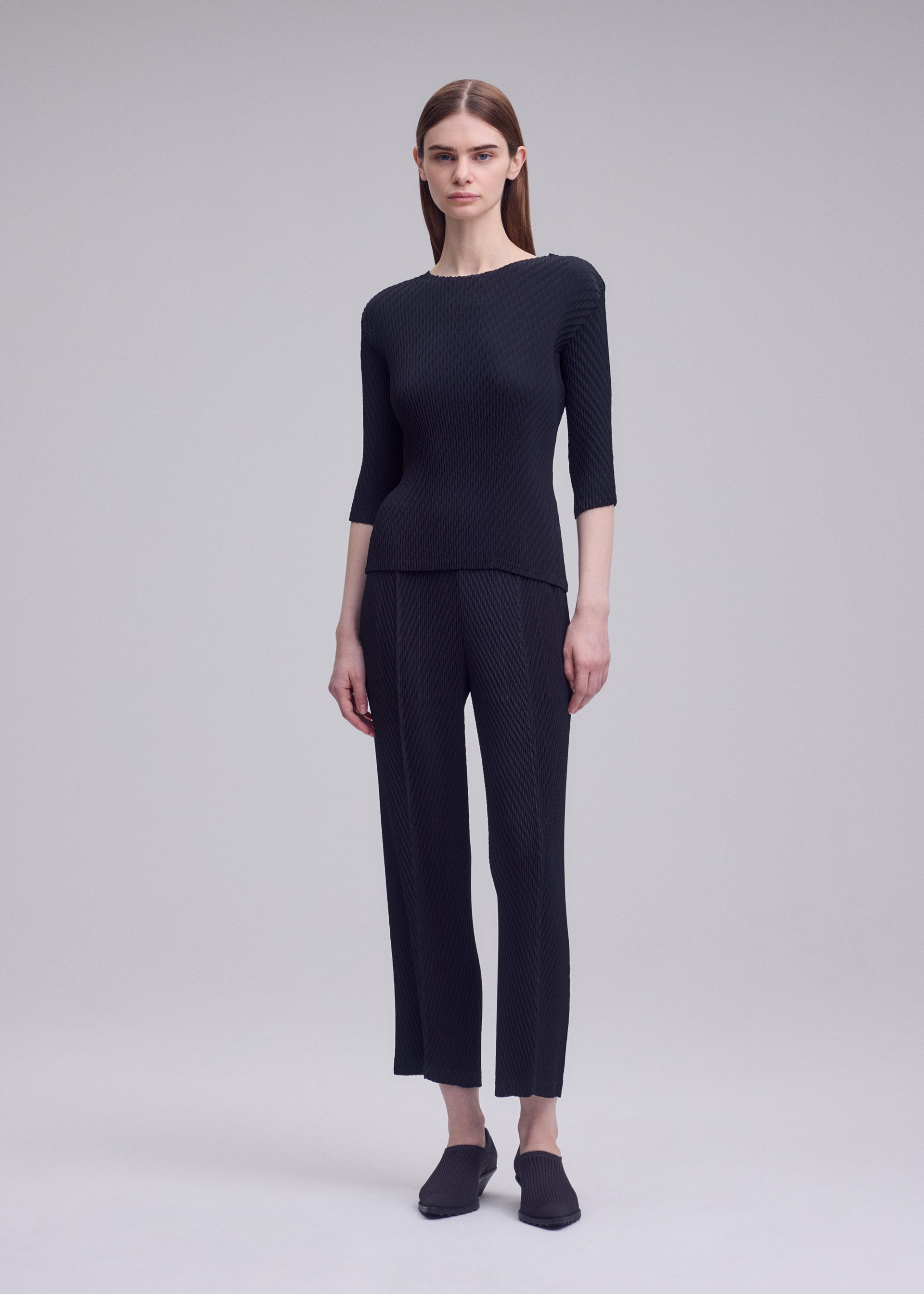 RHOMBUS PLEATS – isseymiyake.com