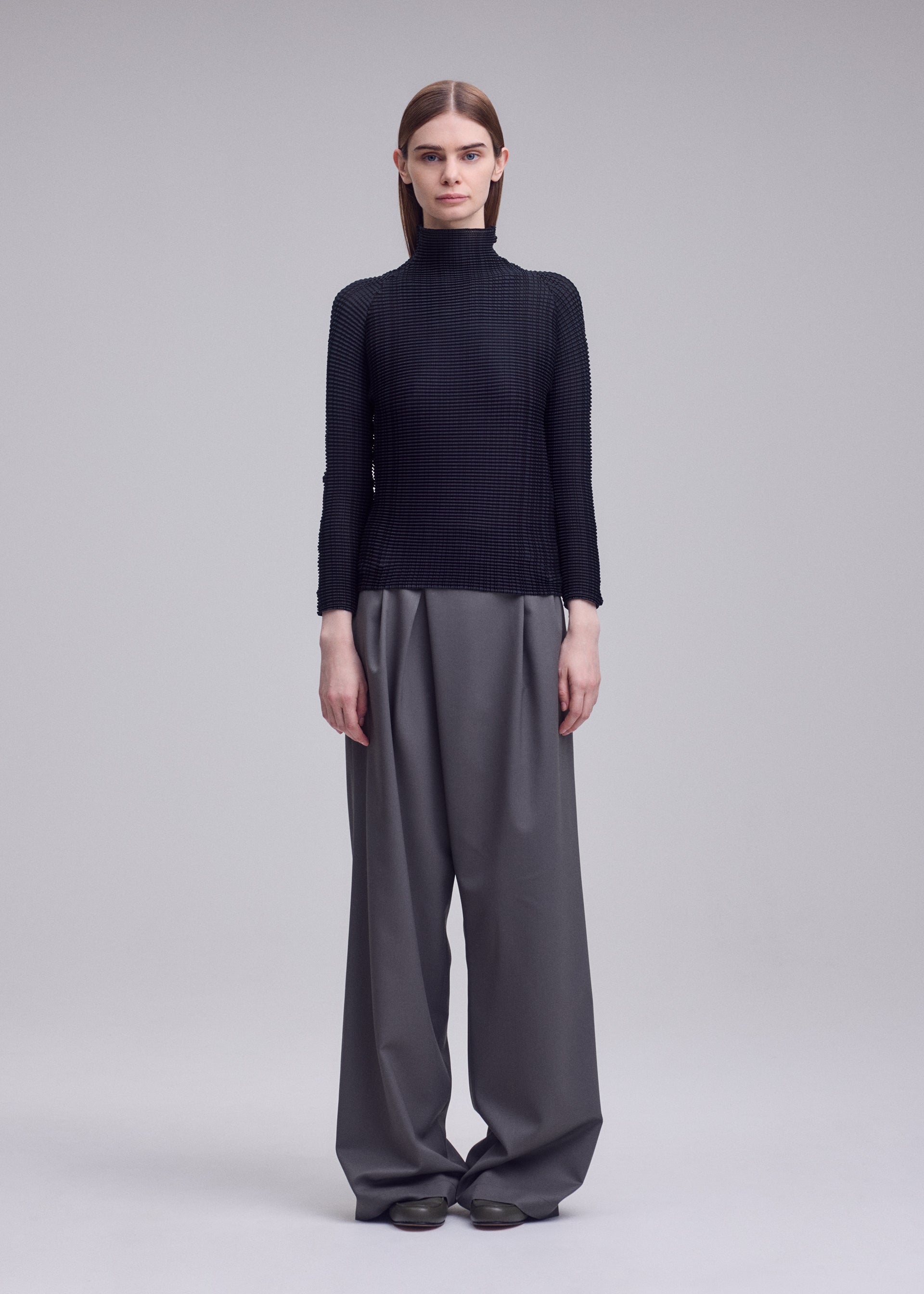 WOOLY PLEATS BK/WT-68 – isseymiyake.com