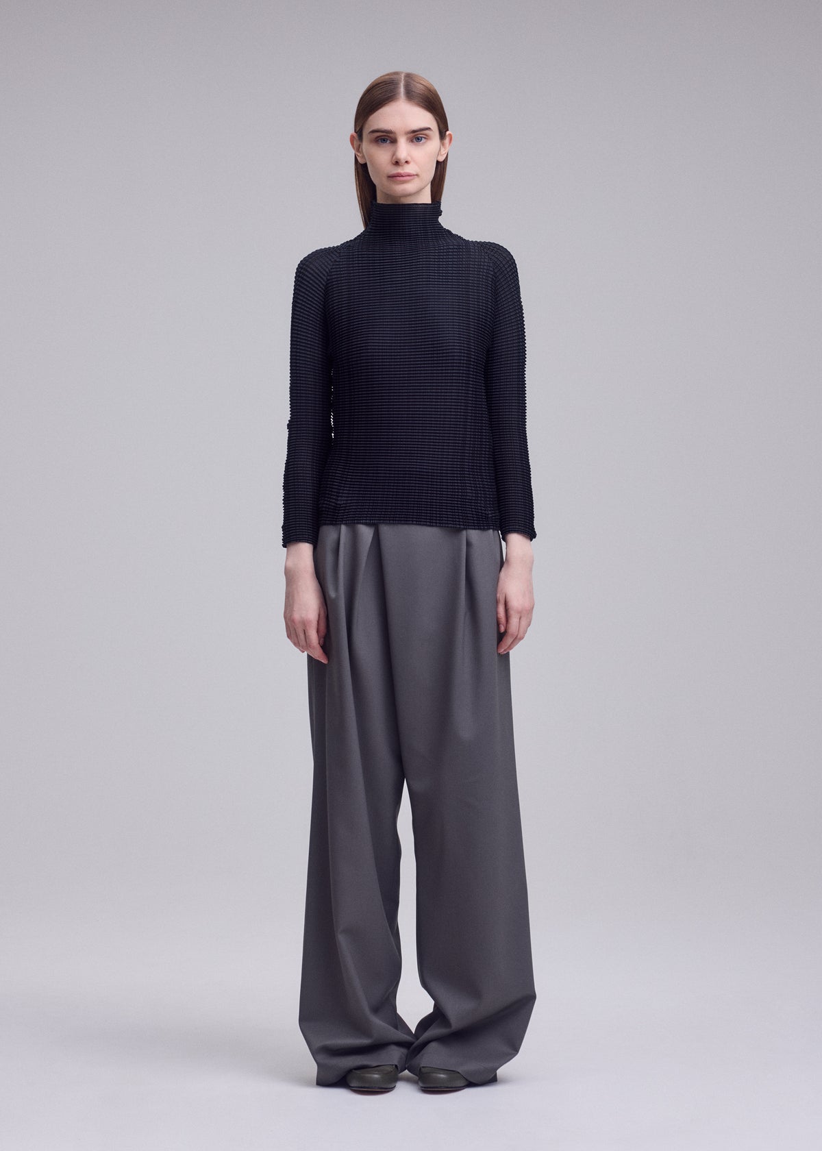 WOOLY PLEATS BK/WT-68、ウィメンズ_トップス_トップ、着用画像1