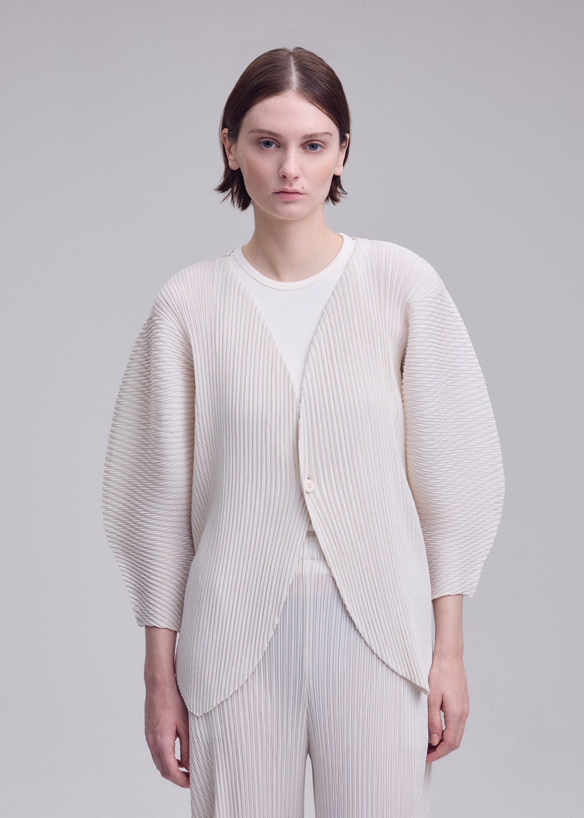 LEAF PLEATS、ウィメンズ_トップス_カーディガン、着用画像3