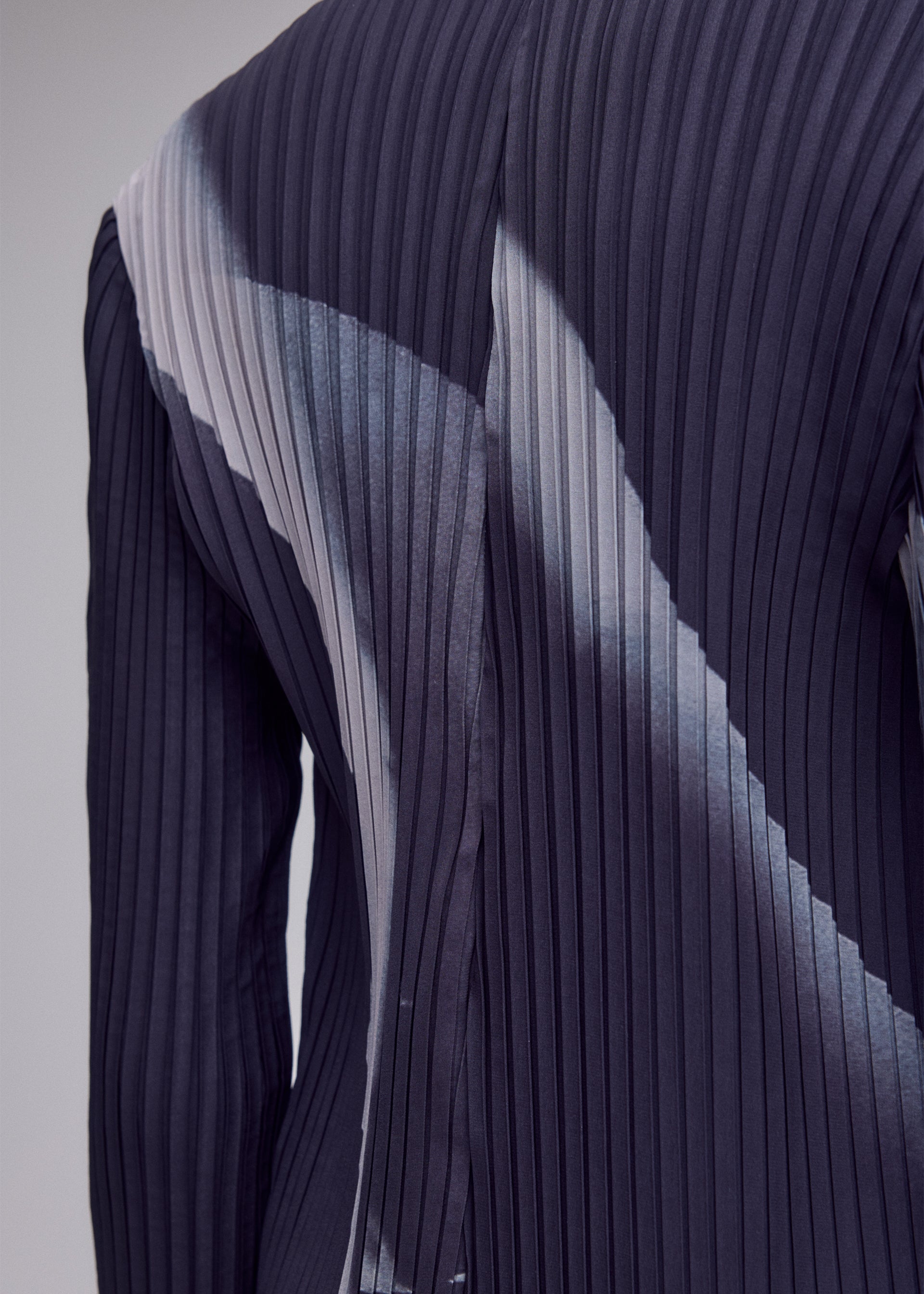 HANDS OF LOVER PLEATS、ウィメンズ_トップス_カーディガン、着用画像4