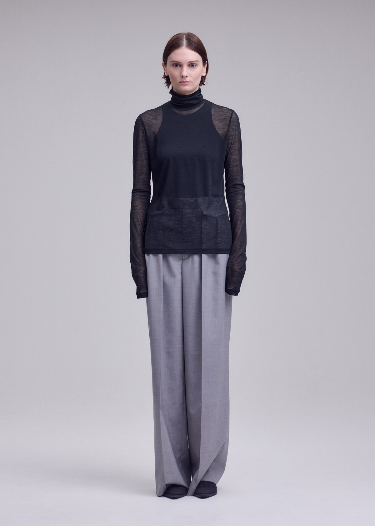 SHEER WOOL JERSEY、ウィメンズ_トップス_トップ、着用画像1