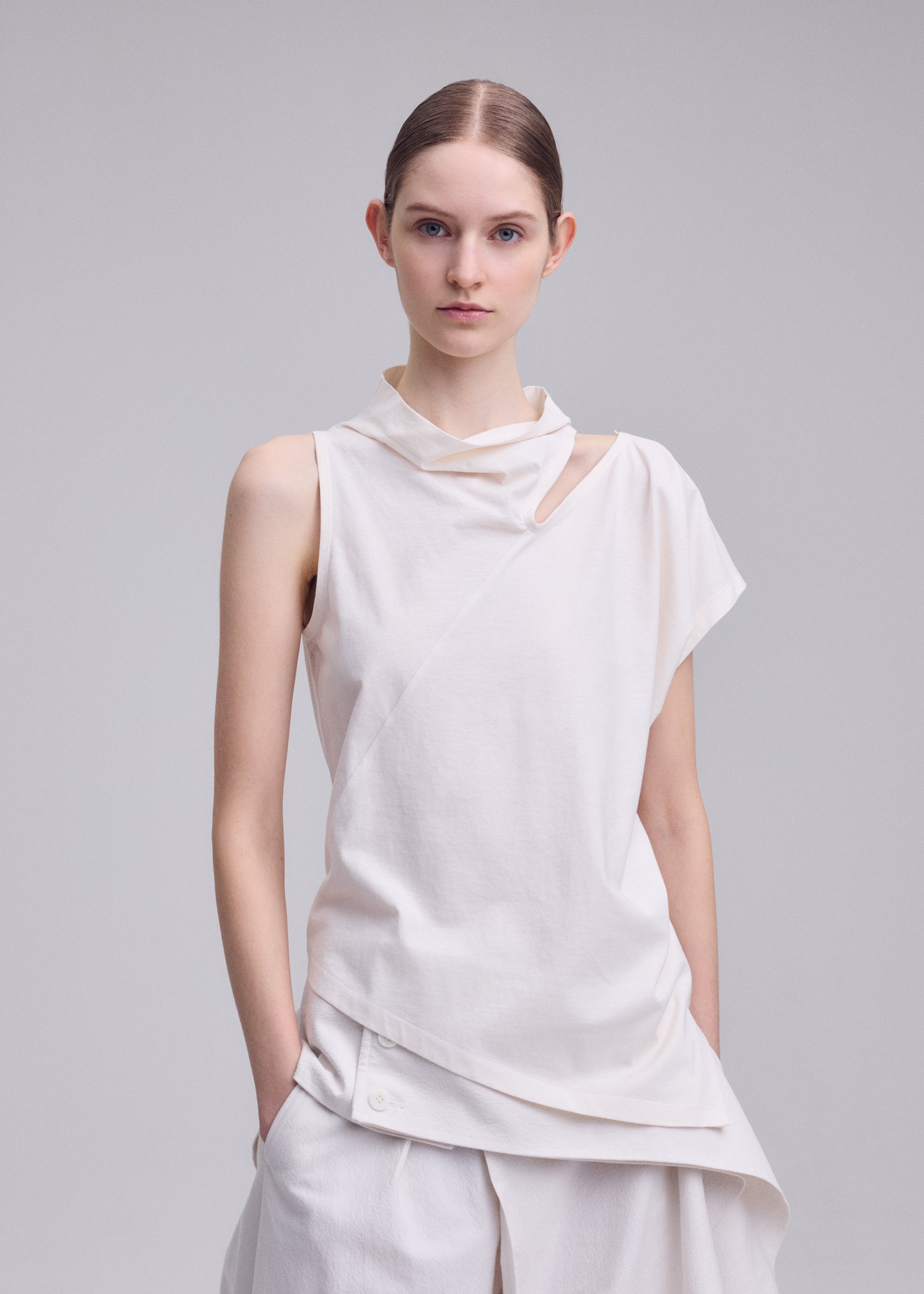 TUBULAR-T – isseymiyake.com