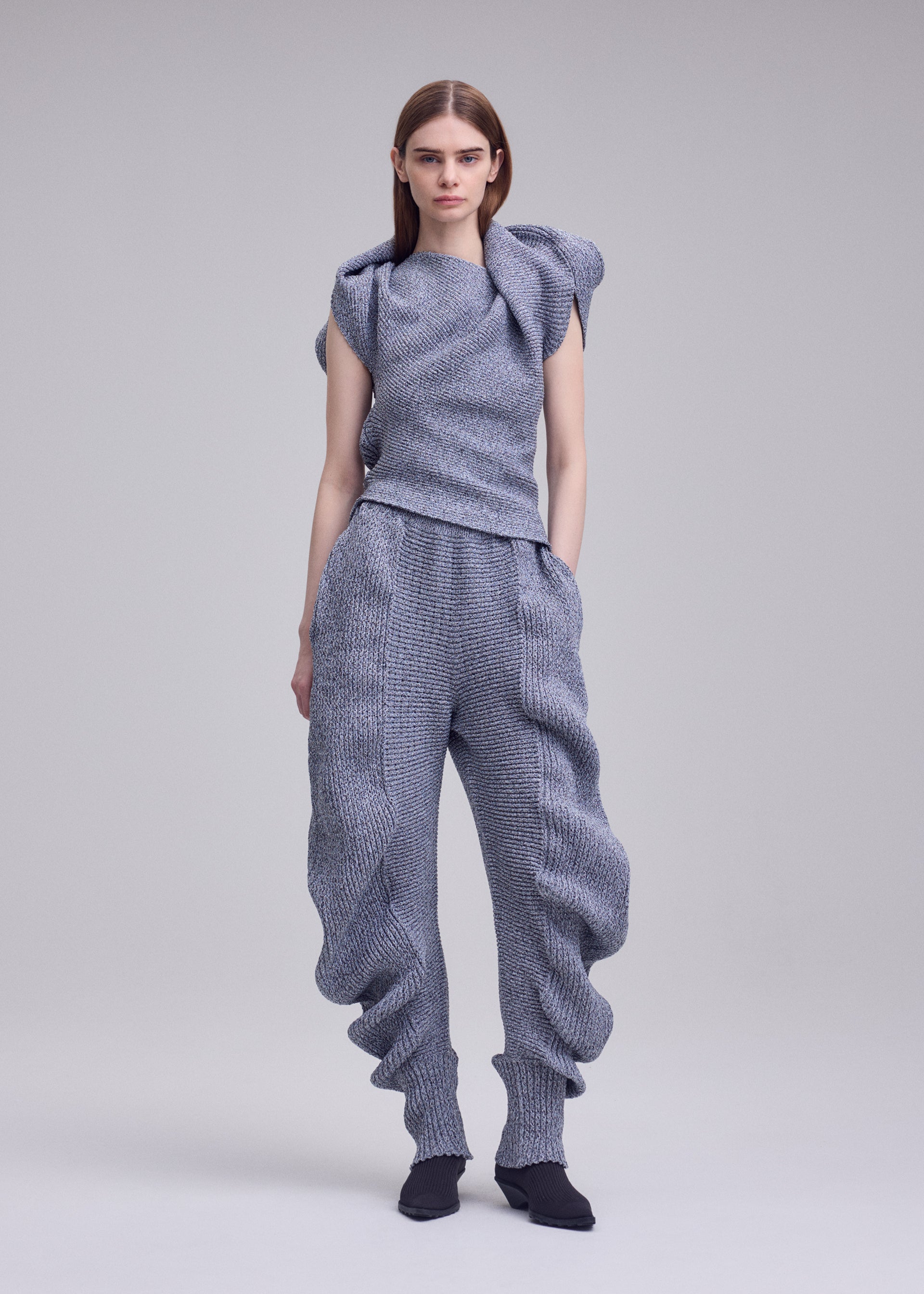FOUND STONE – isseymiyake.com