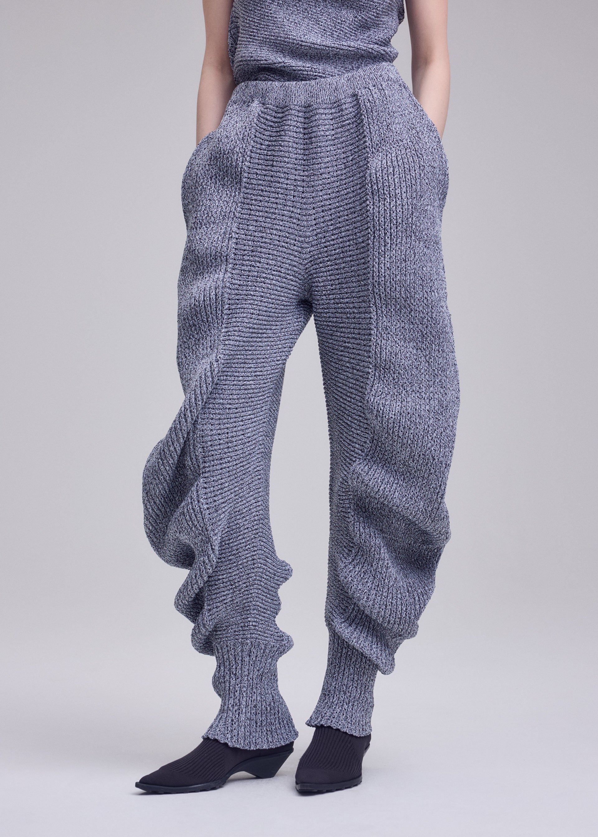 FOUND STONE – isseymiyake.com