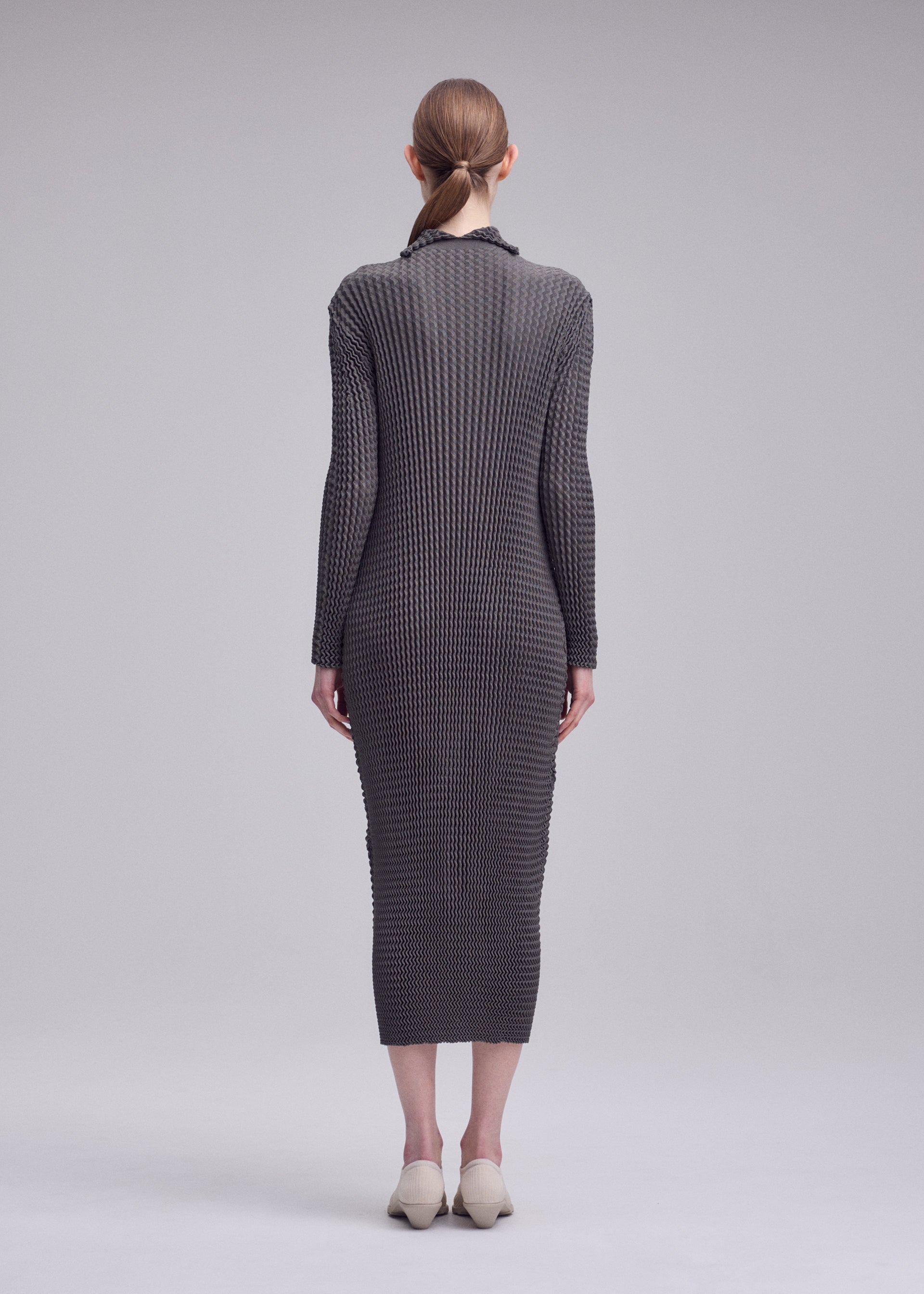 SPONGY-68 – isseymiyake.com