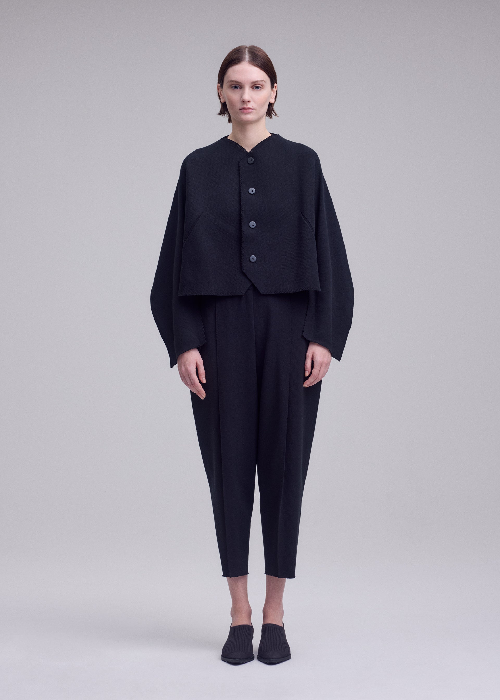 ウィメンズ／トップス／カーディガン – isseymiyake.com