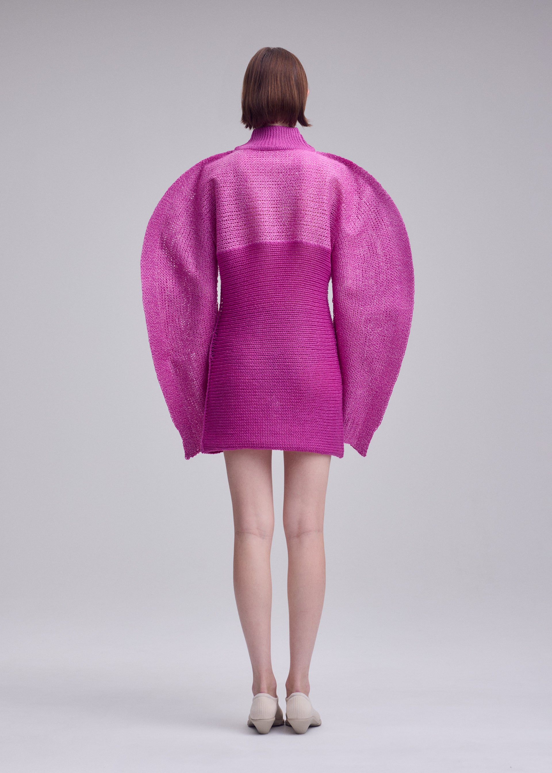 【美品】レオナールFUCHSIA ウール×シルク　ハイネックチュニック46サイズ PANINI PULLED – isseymiyake.com