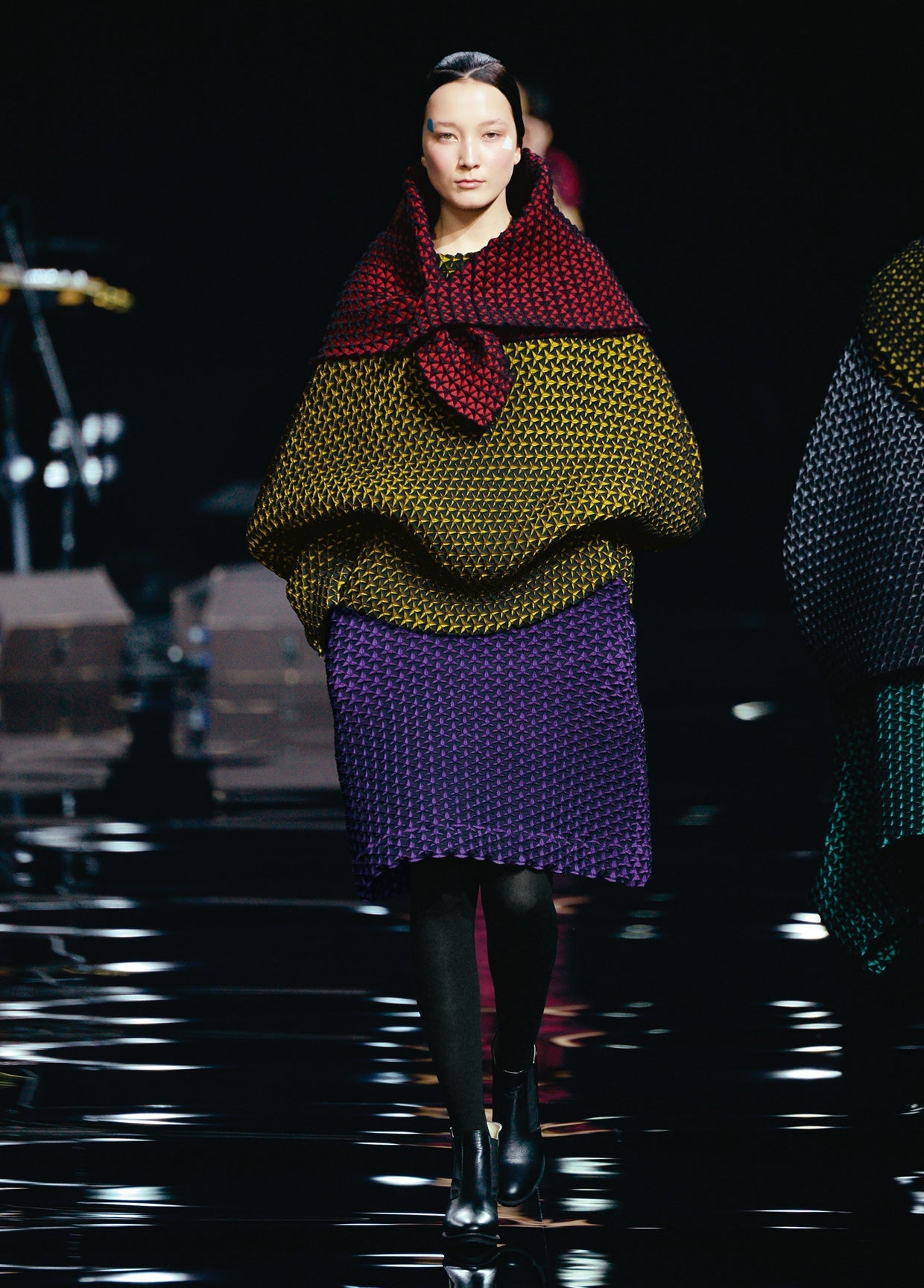 ISSEY MIYAKE AUTUMN WINTER 2015 コレクション08