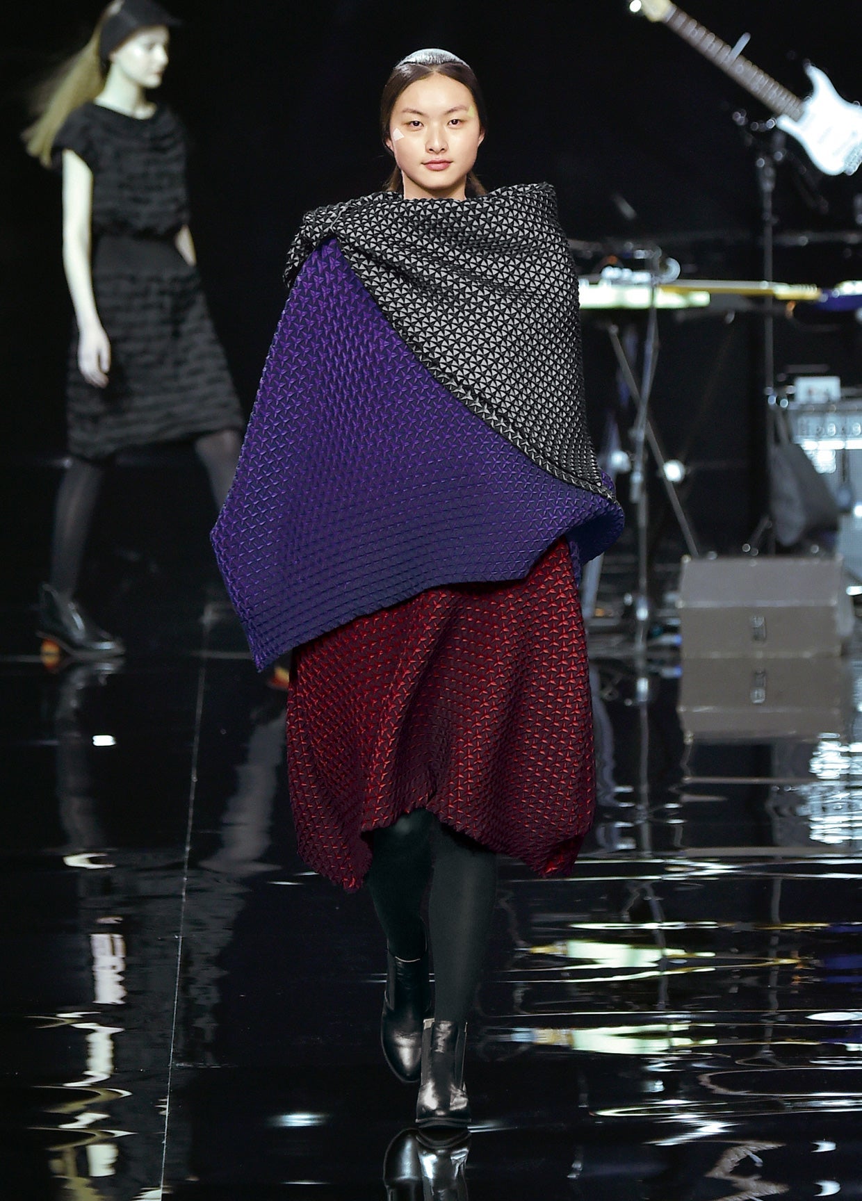 ISSEY MIYAKE AUTUMN WINTER 2015 コレクション09