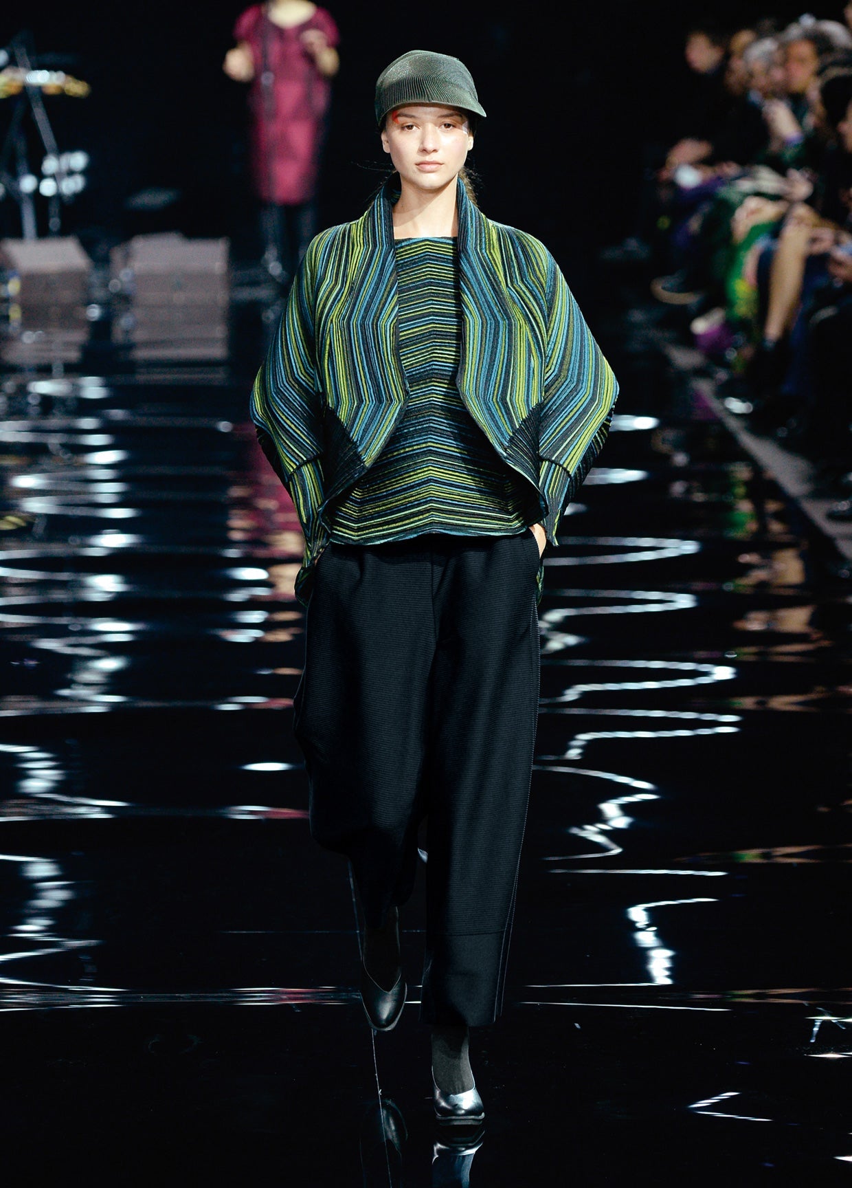 ISSEY MIYAKE AUTUMN WINTER 2015 コレクション21