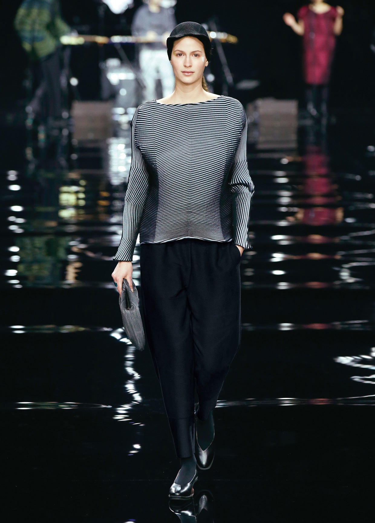 ISSEY MIYAKE AUTUMN WINTER 2015 コレクション23