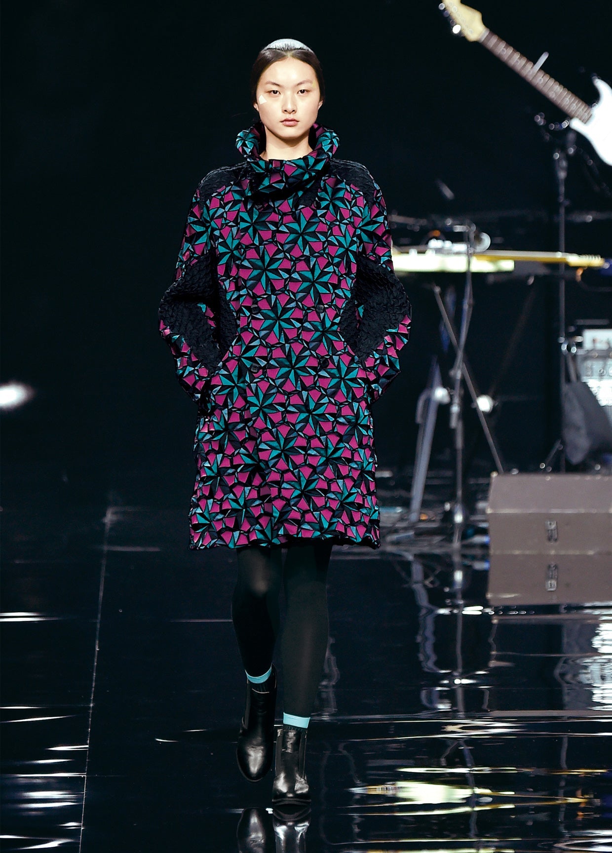 ISSEY MIYAKE AUTUMN WINTER 2015 コレクション28