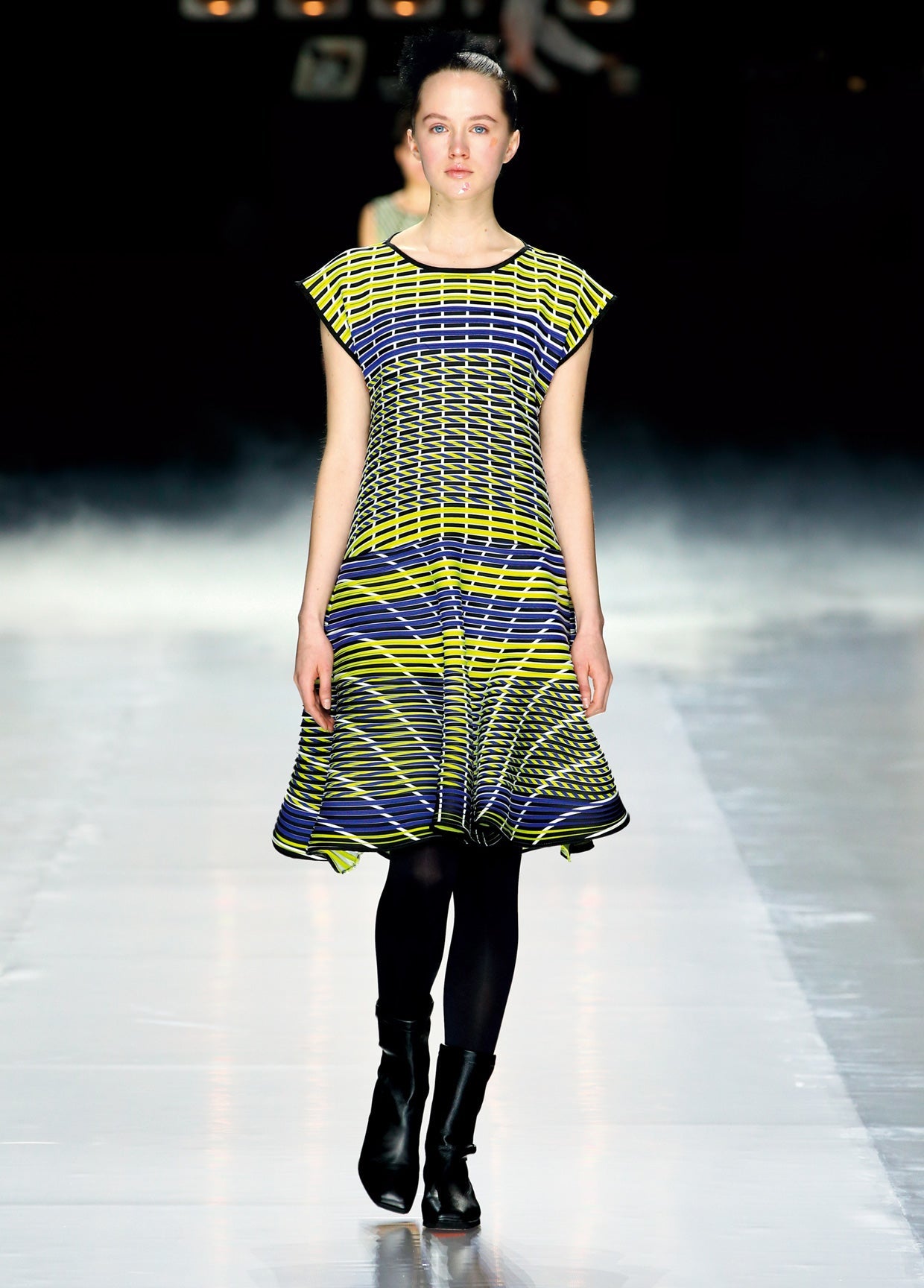 ISSEY MIYAKE コレクション AUTUMN WINTER 2016 – isseymiyake.com
