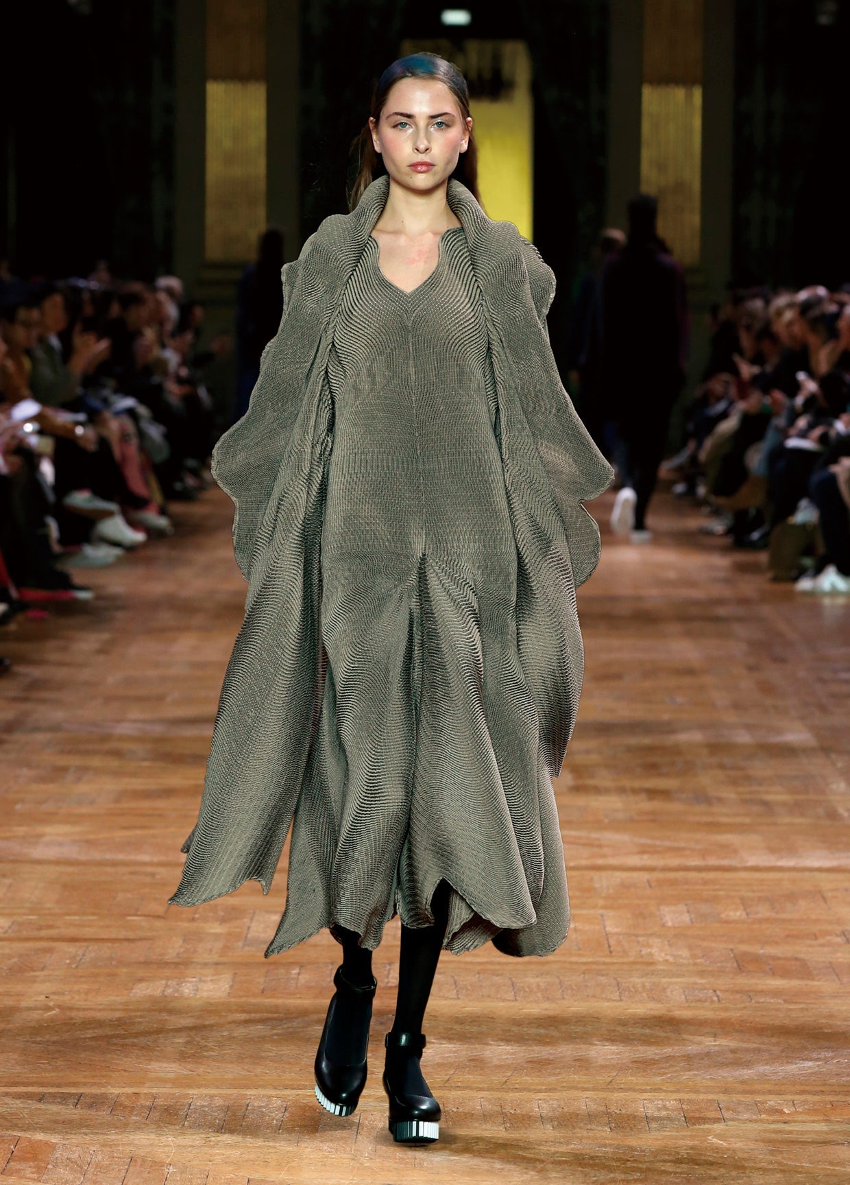 ISSEY MIYAKE AUTUMN WINTER 2017 コレクション 36