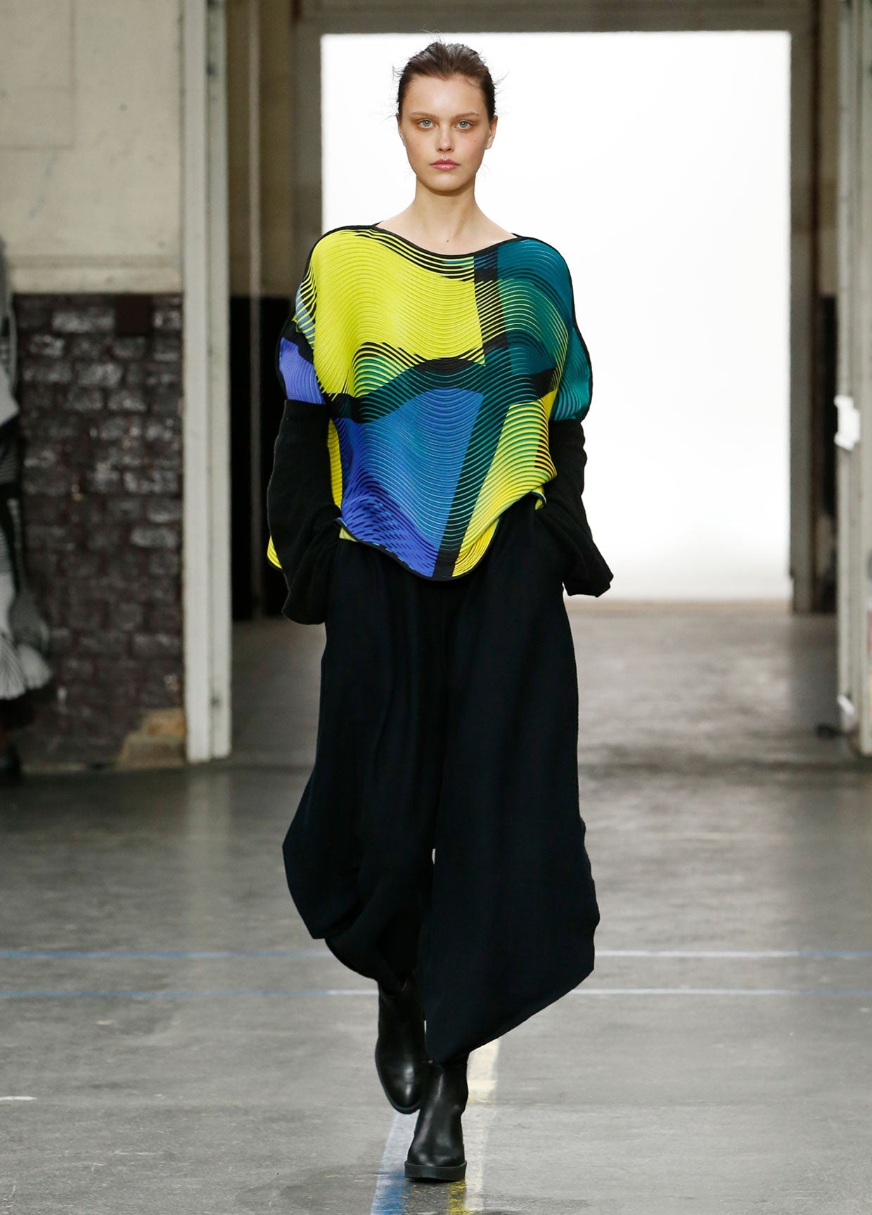 ISSEY MIYAKE AUTUMN WINTER 2019 コレクション 18