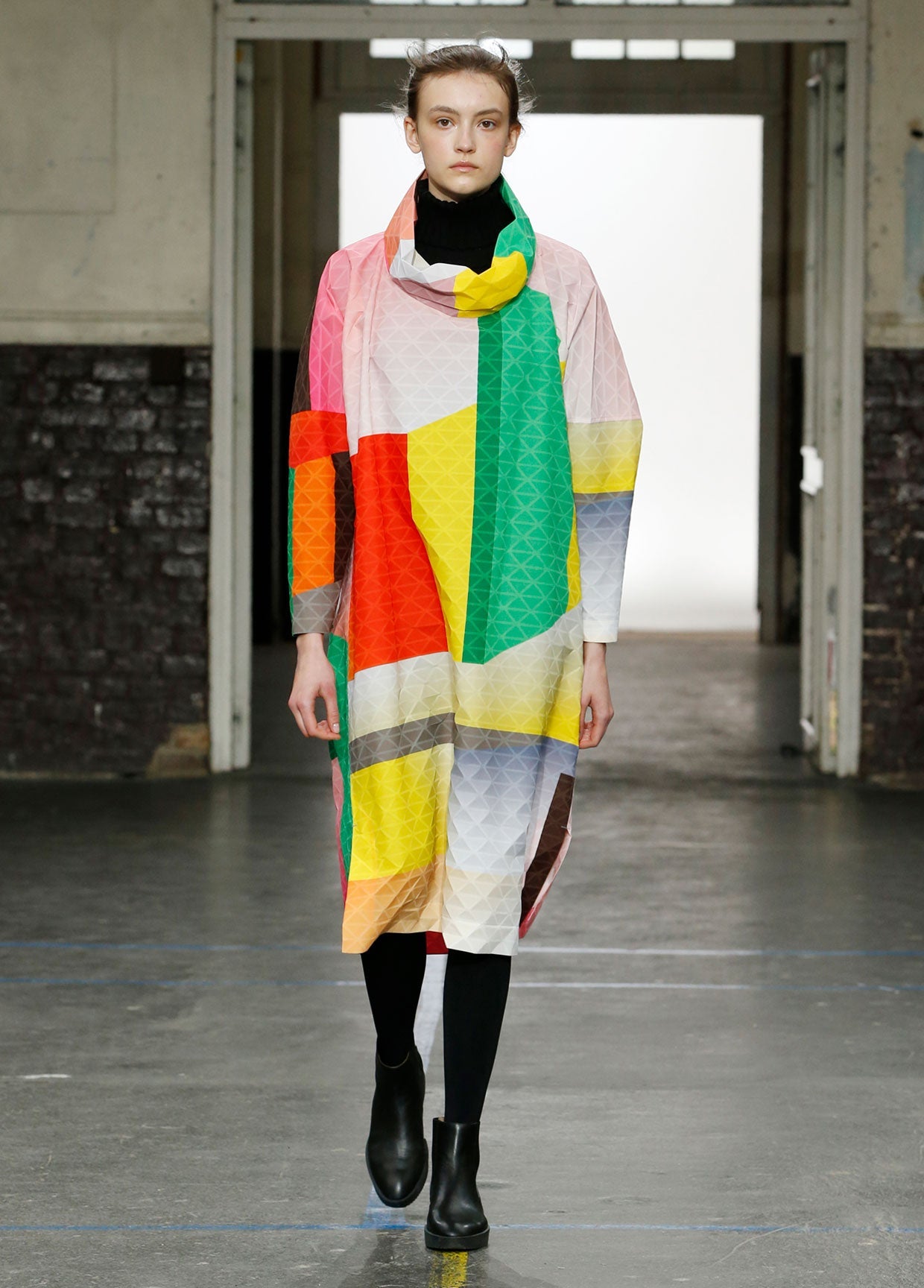 ISSEY MIYAKE AUTUMN WINTER 2019 コレクション 24