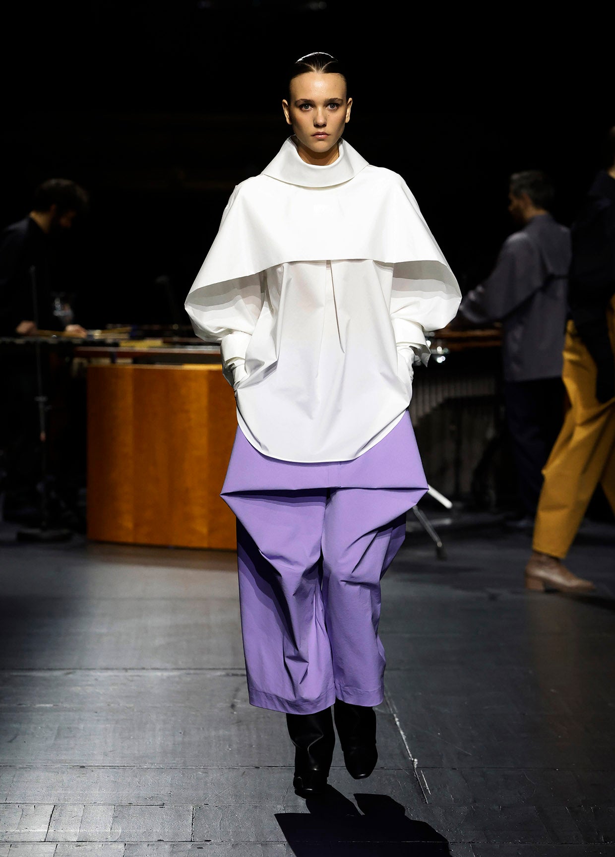 ISSEY MIYAKE AUTUMN WINTER 2023/24 コレクション 02