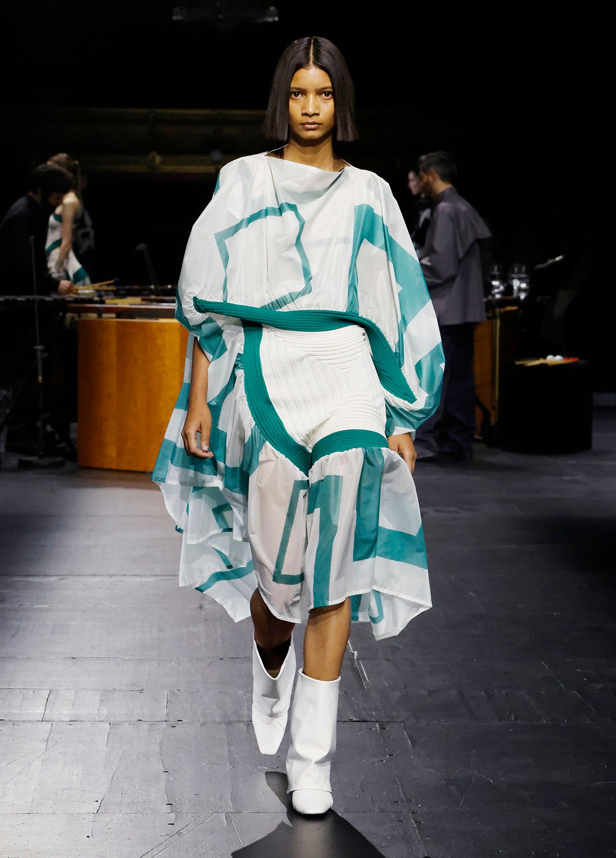 ISSEY MIYAKE AUTUMN WINTER 2023/24 コレクション 11