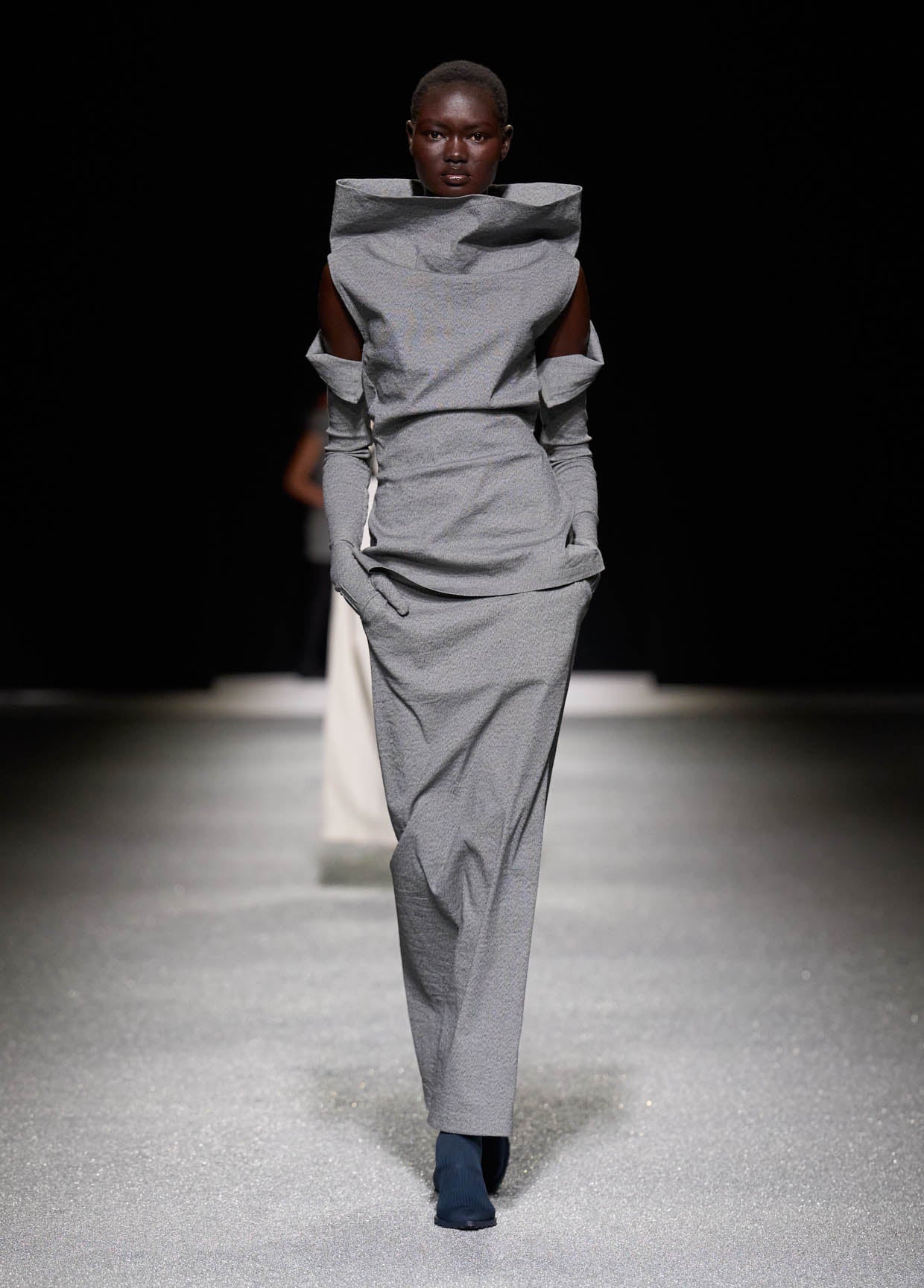 ISSEY MIYAKE コレクション AUTUMN WINTER 2026/27 – isseymiyake.com