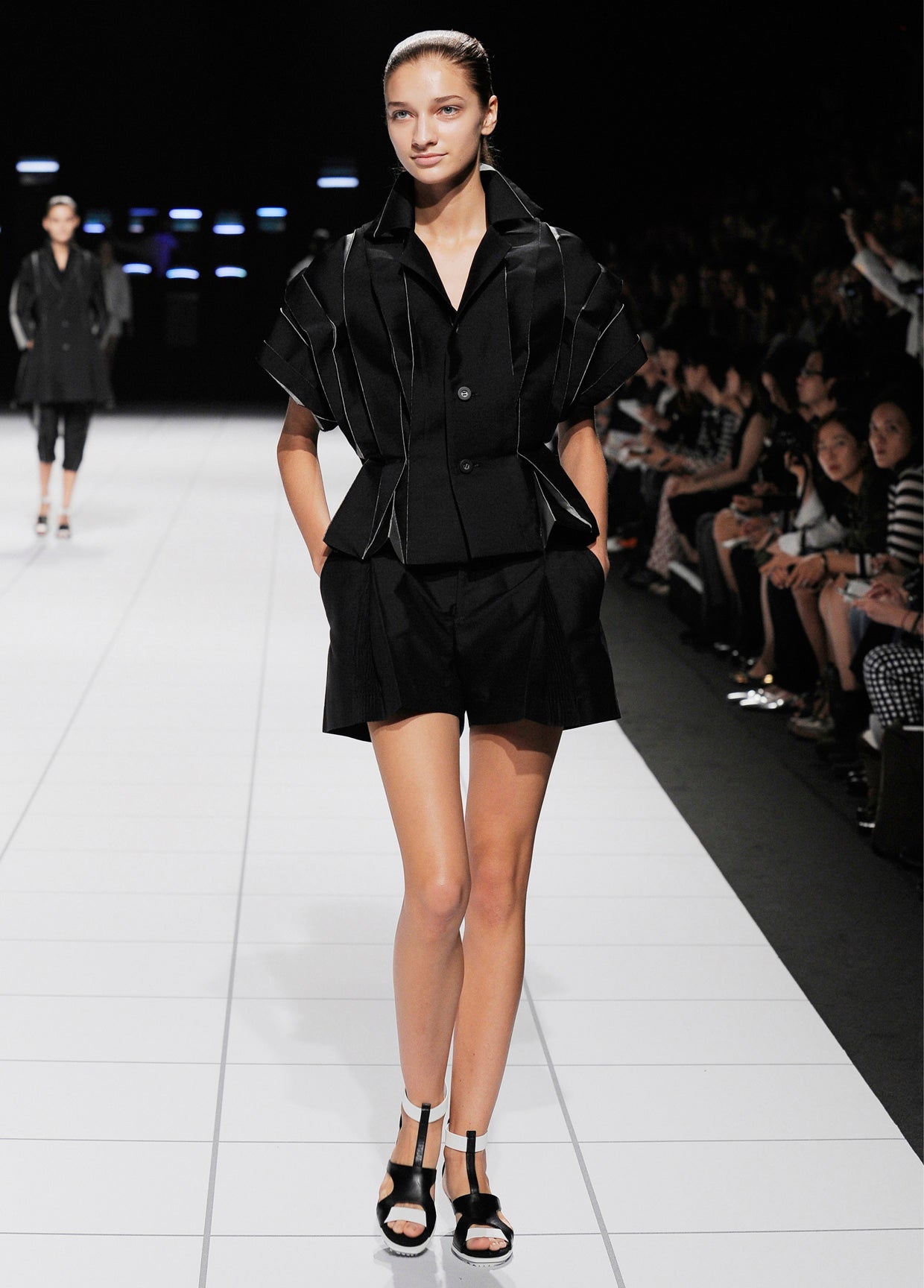 ISSEY MIYAKE SPRING SUMMER 2014 コレクション 12