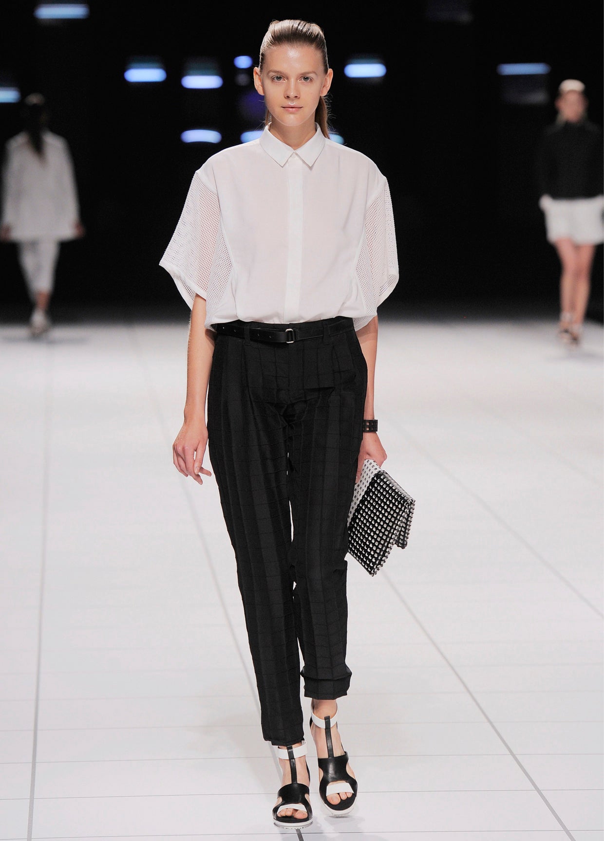 ISSEY MIYAKE SPRING SUMMER 2014 コレクション 18