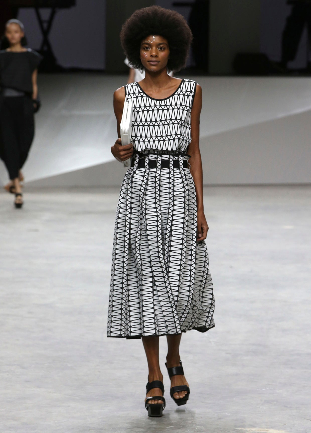 ISSEY MIYAKE SPRING SUMMER 2017 コレクション 15